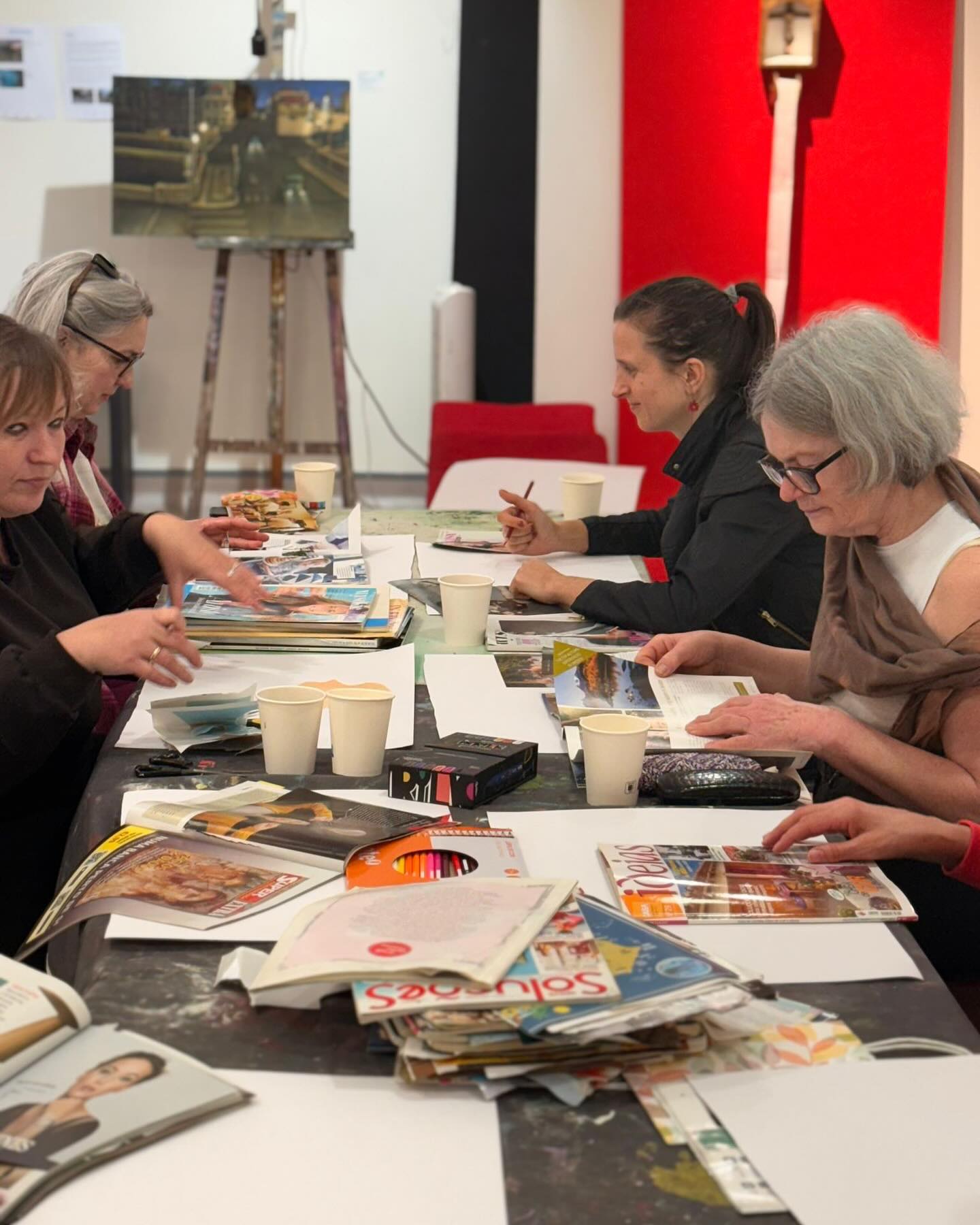 ✨ Starting 2026 with art, connection and good energy
We’re kicking off the new year and season at ARTE.M with a feminist-inspired Erasmus+ activity on Madeira 🌿🎨
As part of the Erasmus+ project ADU Rococo – Raise of Competence and Collaboration, we’re hosting an amazing group of women from @kobie__ty KobieTV Łódź (Poland).
We started with art therapy sessions, playing with collage and creative photography — using art to explore self-expression, confidence and lifelong learning, all in a supportive and inspiring space 💜
This project is happening together with our partners ARTHub Madeira and Art Center Caravel @artcentercaravel — building connections, sharing feminist perspectives and creating across borders 🌍✨
New year, new stories, new voices.#artemassociation #artemassociationmadeira #erasmusplus #erasmusmadeira #arthubmadeira #feminism