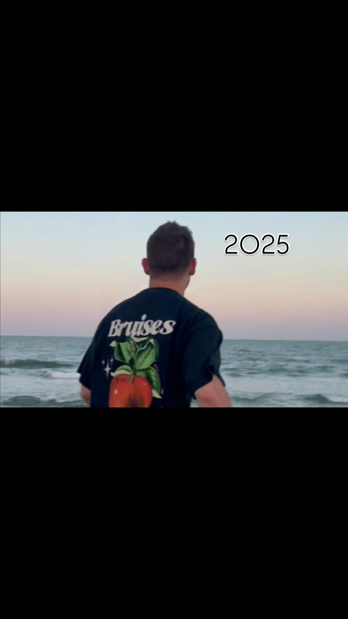 š 2025 š
this year wasnāt linear.
i checked things off my vision board while searching for joy.
moving forward in some ways, stuck in others.
some moments were joyful, some were just okay,
but something was always growing.
feels like 2025 laid the groundwork for whatās coming next.
šš¤š„
*i donāt own rights to this music*