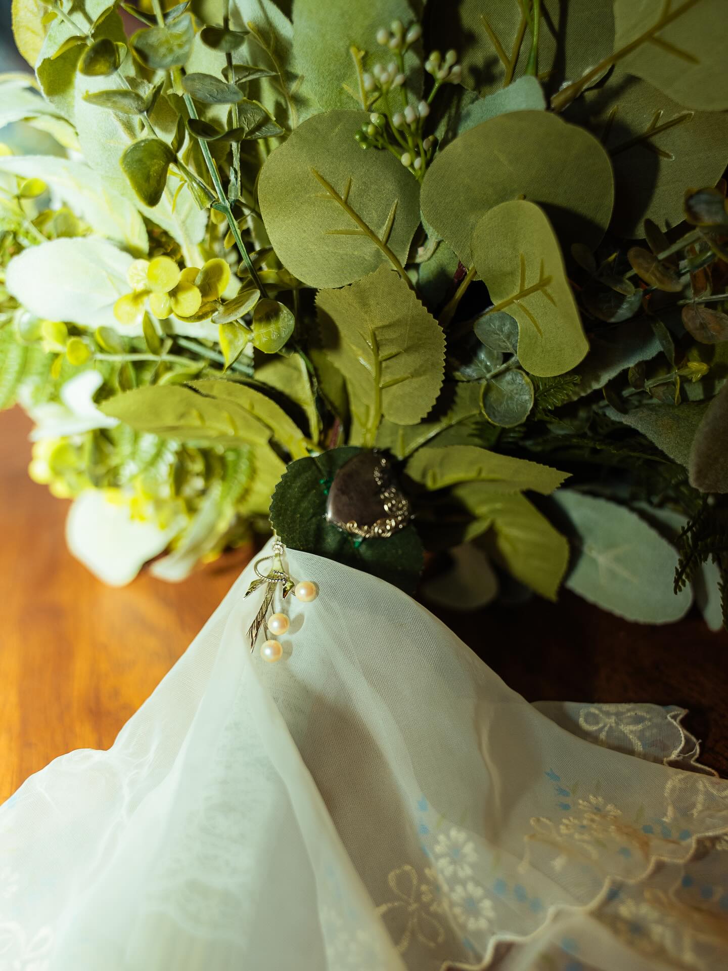 Details 🌿💍 | Syd + Lindsay
———
#wedding #bouquet #weddingrings #weddingphotography #bride