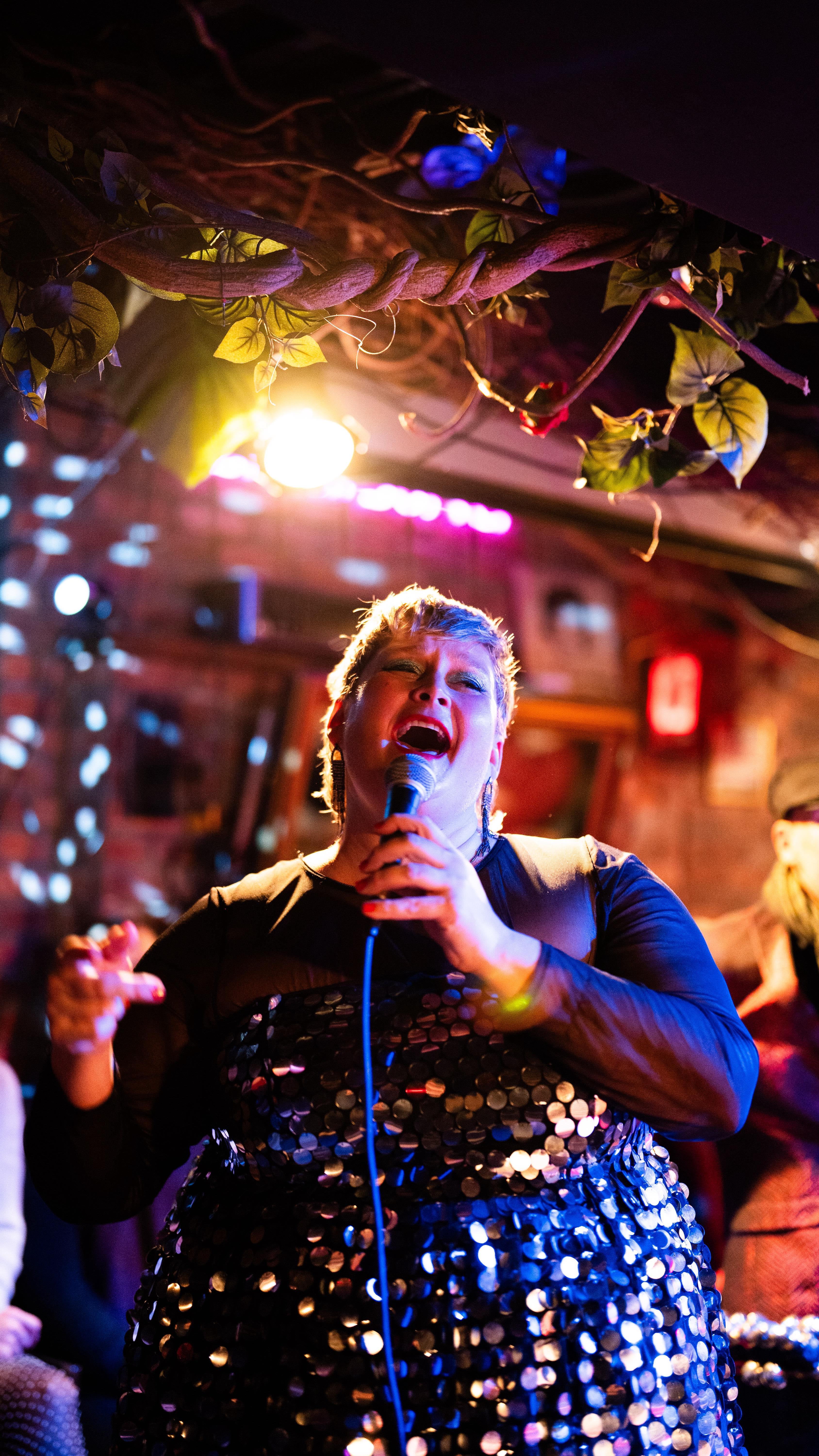 We had an amazing Daddy Rabbit Christmas Show this year. We hope to share it with you again in 2026. This is the one and only Emily Braden! Captured by @dashadare