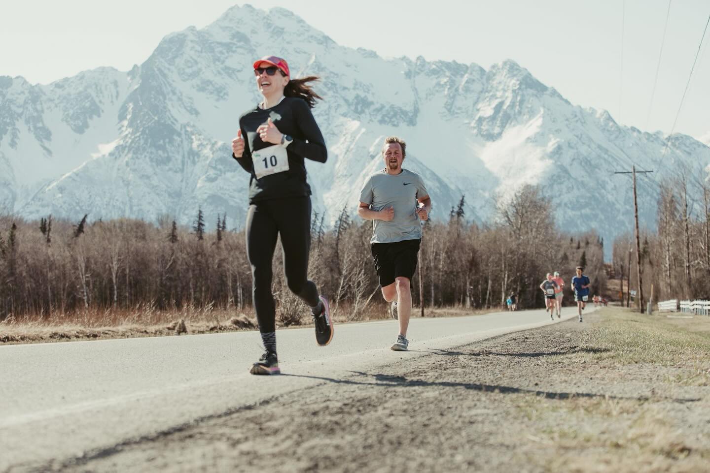 Happy New Year! 🎇🎉. We’re so happy to say that registration for both the 2026 MatSu Running Club season AND our annual Valley Thaw Out Races is now OPEN! Head to the link in our bio to sign up and get a head start on your 2026 goals 🥳🎊