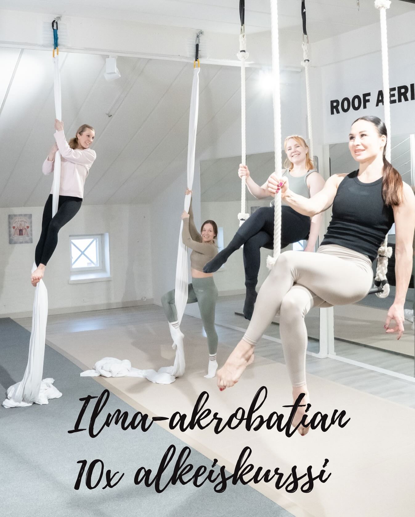 Ensi viikolla Roofilla alkaa ilma-akrobatian 10x alkeiskurssi, jolla pääset kokeilemaan kaikkia eri ilmalajejamme! 🤩
⭐️ Ilma-akrobatian alkeet 10 x kurssi
ke klo 18.15-19.15
(7.1.-11.3.)
Ohjaajana Sanni Sarlin @sannisarlin
Hinta 160€
Ilma-akrobatian alkeiskurssilla harjoitellaan trapetsin, hammockin, vertikaalikankaan ja rengastrapetsin alkeita. Tällä kurssilla pääset kokeilemaan eri ilmavälineitä ja vahvistat käsi- ja vatsalihaksiasi hauskalla tavalla kiipeillen ja kieppuen.
Tunnit sisältävät lämmittelyn, lajitekniikkaa sekä voima- ja liikkuvuusharjoitteita.
Mukaan tarvitset selän ja kainalot peittävän paidan, pitkät housut sekä juomapullon.
Ilmoittaudu mukaan Roofin app:in kautta, jonka löydät nimellä Roof Aerial Club App Storesta tai Play kaupasta. Voit käyttää myös selainversioita, joka löytyy bion linkkipuusta.
✨ Tervetuloa mukaan! ✨
📸: @takayamaproductions
#ilmaakrobatia #aerialacrobatics #roofaerialclub #aerialsilks #aerialhoop #trapeze #aerialhammock