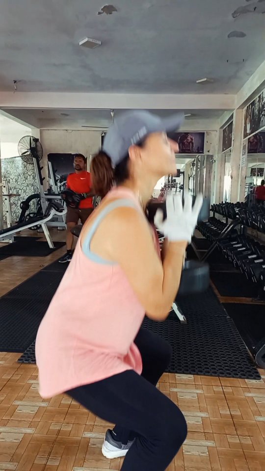 I have been going to the same gym since 2019!
.
@southern_fitness_revolution
.
#hikkaduwa #limetree_yoga #selfcare #wellness #srilankatravel