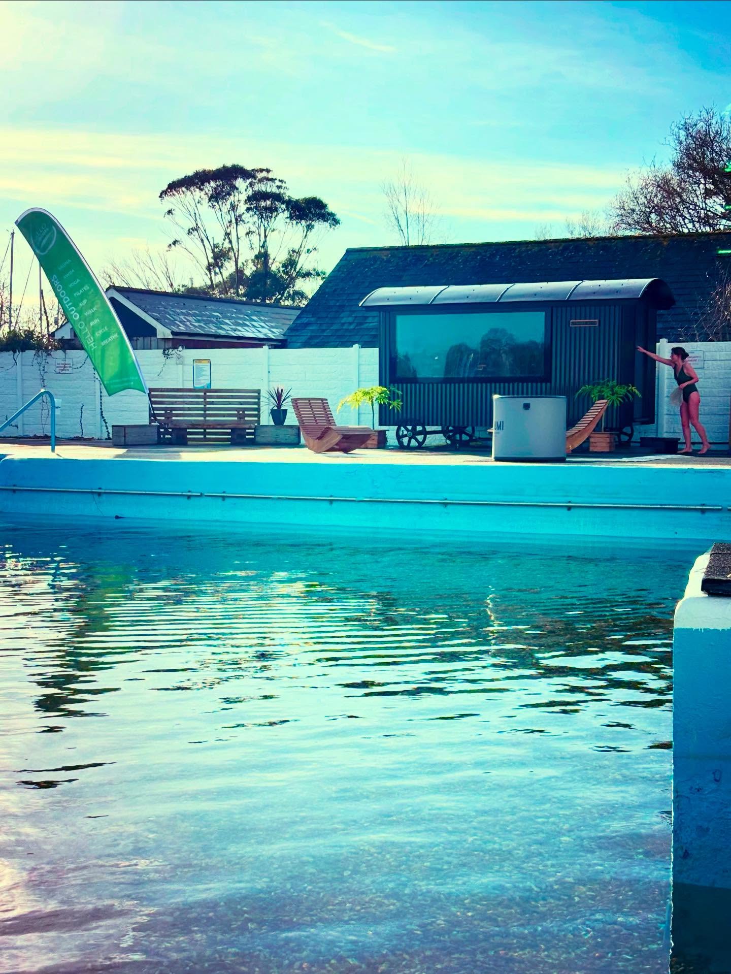 With a sunny weekend ahead and by popular demand we are adding a 12.00 communal sauna session this Sunday at Lymington Seawater Baths 🔥💦
Last few spaces still available tomorrow in our 08.00 and 09.30 sessions — perfect if you fancy starting your day with heat, sea and fresh air.
Come and enjoy our brand new 8-person sauna hut, followed by an invigorating seawater dip. Book through our app - link in bio 🔗
✨ Private sessions available on request
📩 DM us to book or for more details.
#seawatersauna #saunalife #lymington #contrasttherapy #newforest