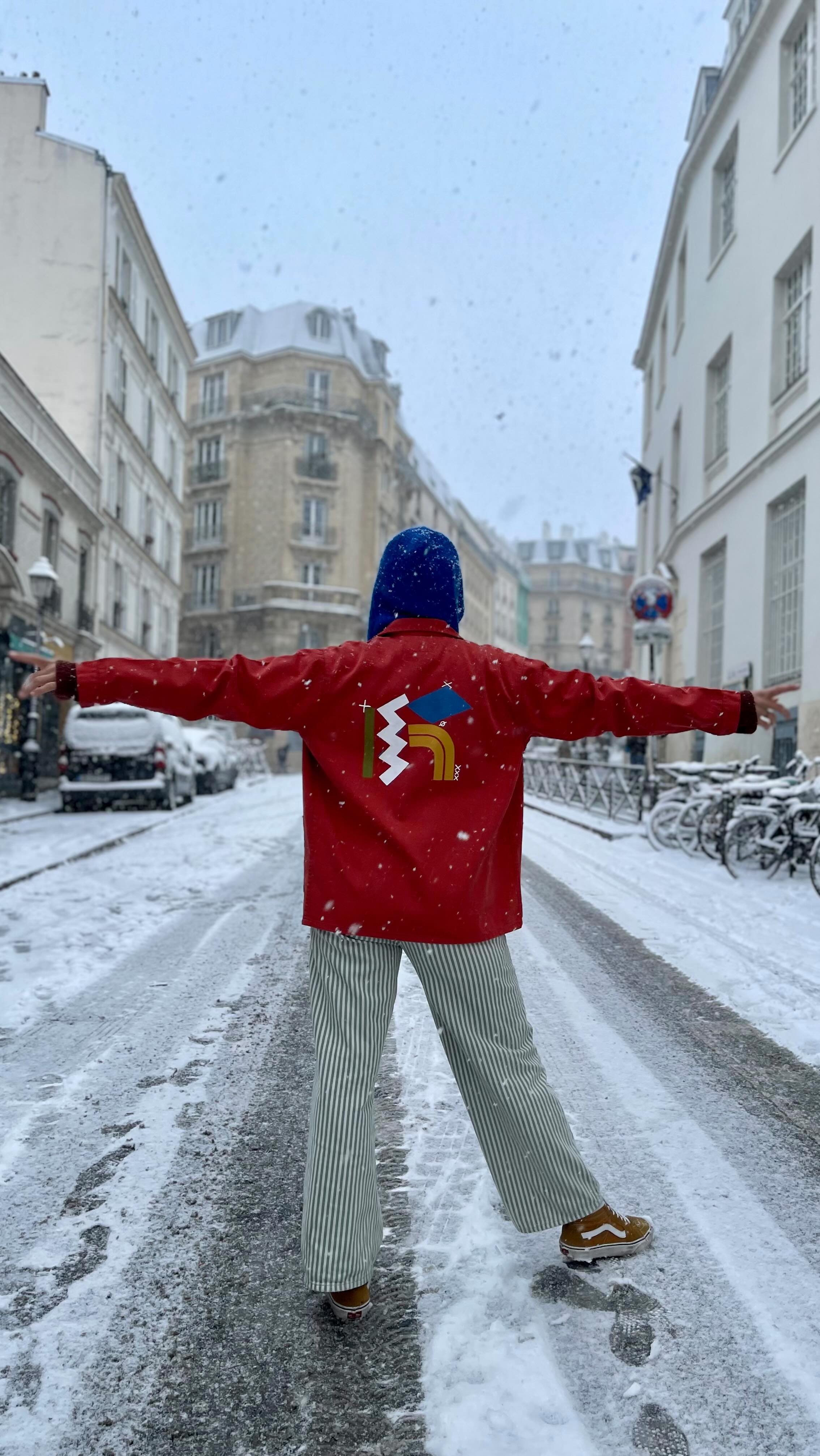 ❄️Il neige !❄️
Pour bien commencer l’année, il y a des soldes sur les site !
Lien dans la bio.
www.ombelineshop.fr
Musique de mon pote super talentueux @_vlanoue
#shooting #fashion #fashionweek #paris ethique modeéthique bleudetravail colors handmade custom slowfashion design art wip workwear madeinfrance creatricefrancaise ombeline__________