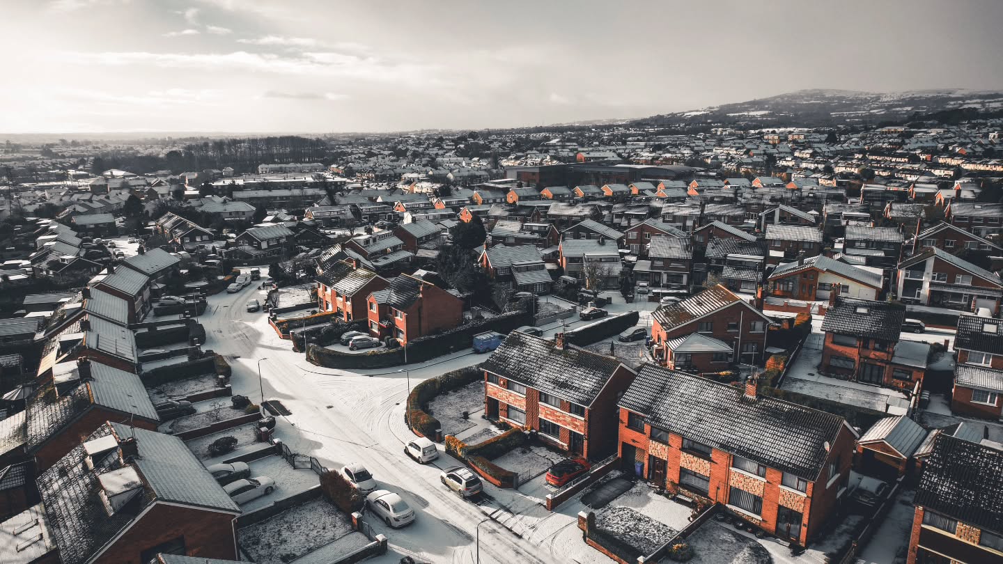 ❄️ West Belfast❄️
Snow hits different from above.
Drone shots of West Belfast wrapped in white — quiet streets, soft rooftops, and that proper old-school winter feel you never get from ground level.
Drone work showing the place we know, slowed right down by snow 🤍
Sometimes you need to look up to remember how good home actually looks.
📍 West Belfast
🚁 Drone photography
❄️ Blink-and-you-miss-it winter magic