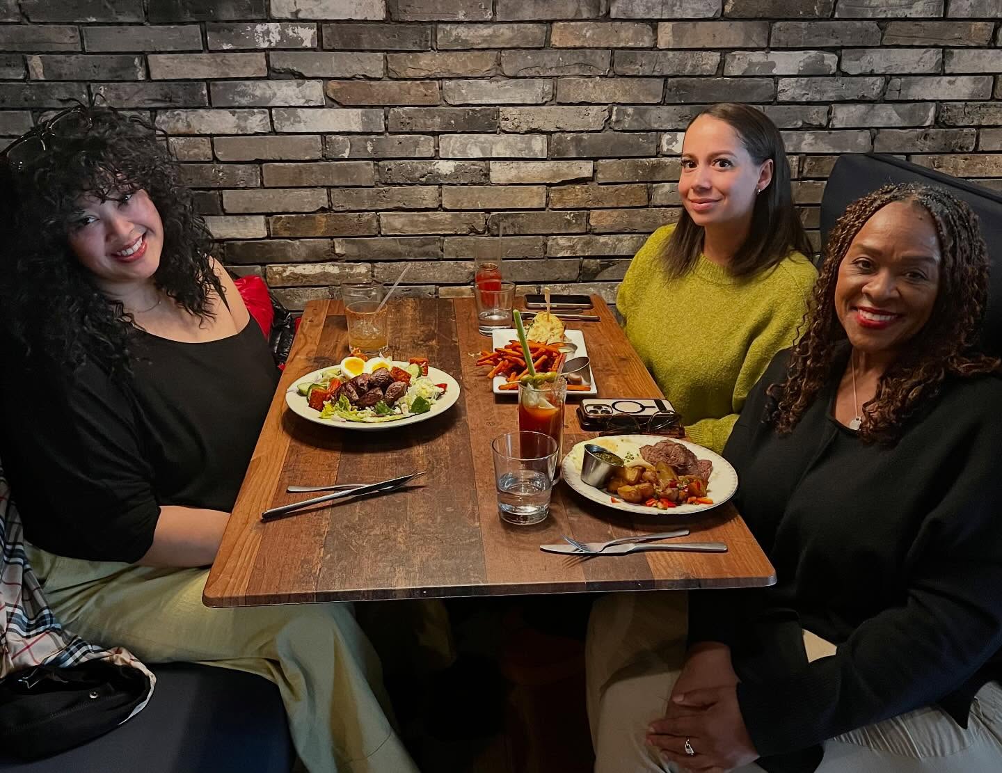 First boozy brunch of 2026 with these two cuties and a time will always be had whenever I’m in their presence. We will cut up anytime, for literally any reason, and I love that for us. Love you both!! 🥰