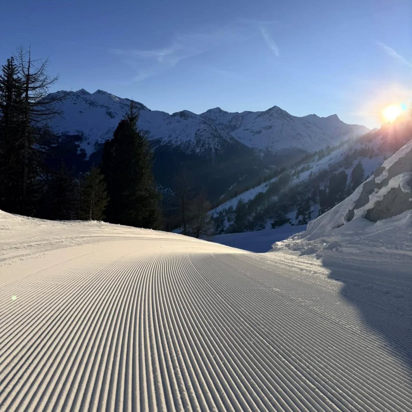 Happy new year!!!! Photo by @claire.force.one