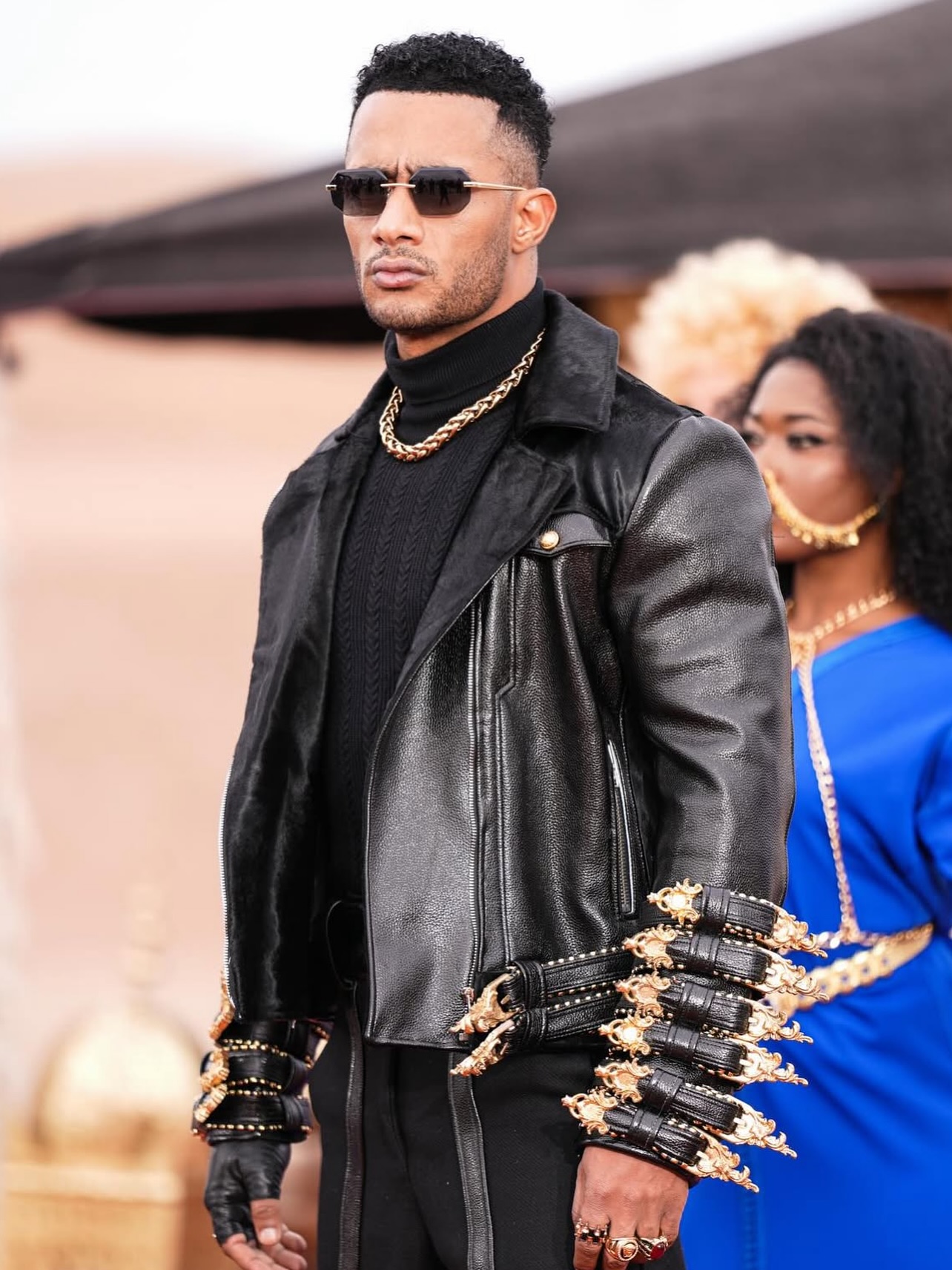 Singer and actor @mr1 wearing @romaintheveninparis total look from latest collection presented in China - Mohamed rocked with the dark perfecto and pant for Players Song video clip with @heisrema @redone @patorankingfire On Trending Now
@a.w.a.m_album
.
👗 by @kyojino
.
#africa #morocco #afcon2025 #romainthevenin #mohamedramadan #