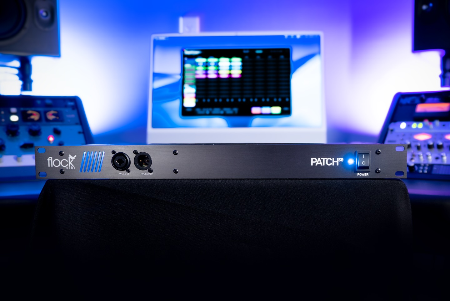 Introducing 𝗣𝗔𝗧𝗖𝗛 𝘀𝗲, our most accessible PATCH Series model yet, offering 48 channels (24 in × 24 out) for just $999 🤯 #newproduct
📺 Full Video - https://youtu.be/jjLUNxJJ_gs
🛒 Shop Now - www.flockaudio.com/buy
📍Dealers - www.flockaudio.com/dealers
- - -
Use your Analog Hardware like plugins with simple drag + drop intuitive functionality plus so much more! Contact your preferred Flock Audio Dealer to learn more and order your PATCH Series model today!
- - -
See why thousands of audio professionals and studios around the world are switching to the new standard of analog routing… The PATCH Series!
- - -
#flockaudio #patchbay #StudioLife #AudioEngineering #MixingEngineer #RecordingStudio #MusicProduction #SoundDesign #AudioGear #ProAudio #MusicStudio #HomeStudio #StudioSetup #PatchBay #AnalogGear #DigitalAudio #StudioEquipment #SoundEngineer #MixingAndMastering #StudioRecording #MusicProducer #AudioMixing #MasteringMusic #StudioSession #GearHead #studioinspiration #studiowork #studio #mixing