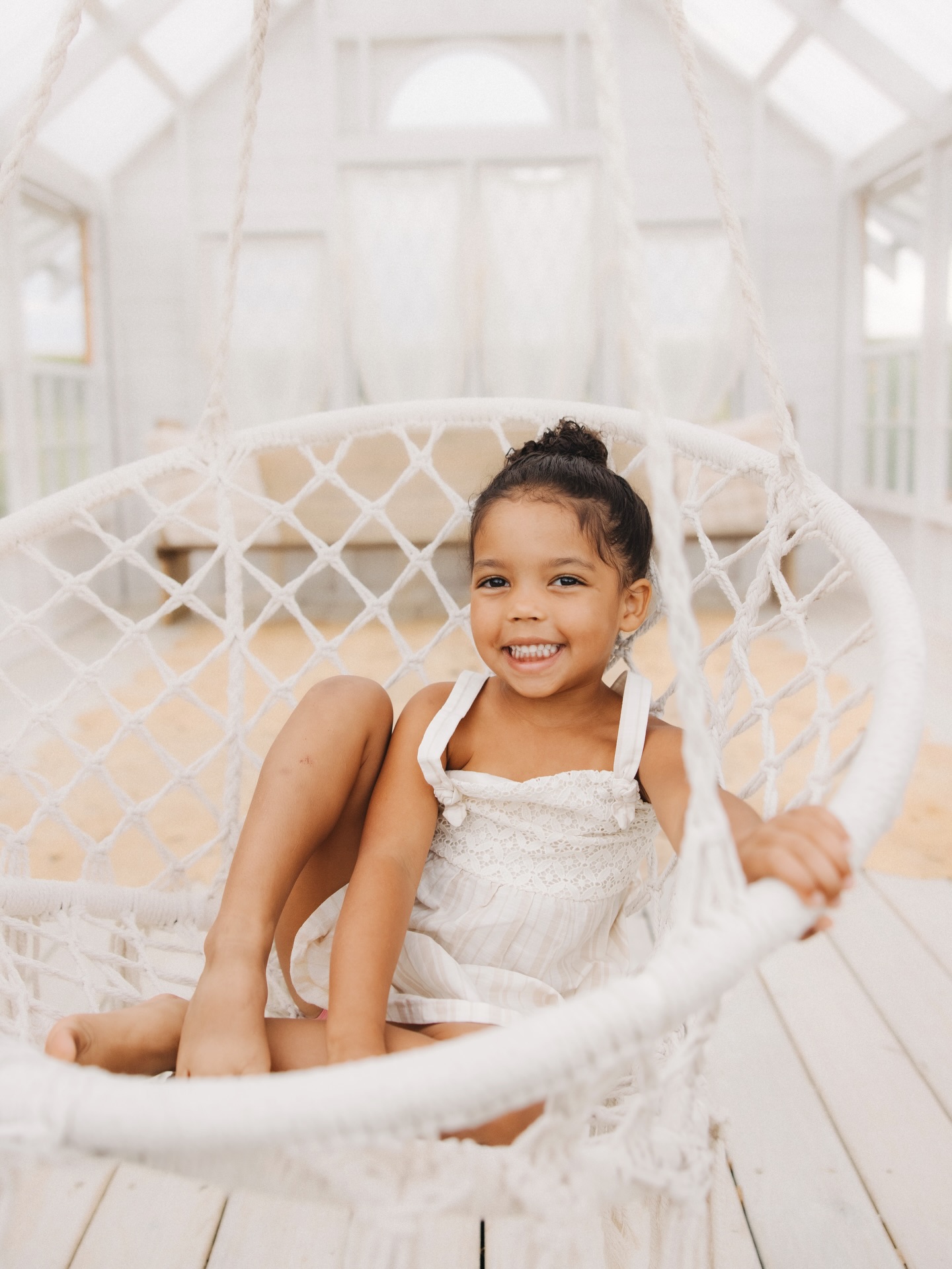 Switching it back to the sweetest family! LOOOK at her š„¹š literally the most beautiful family!