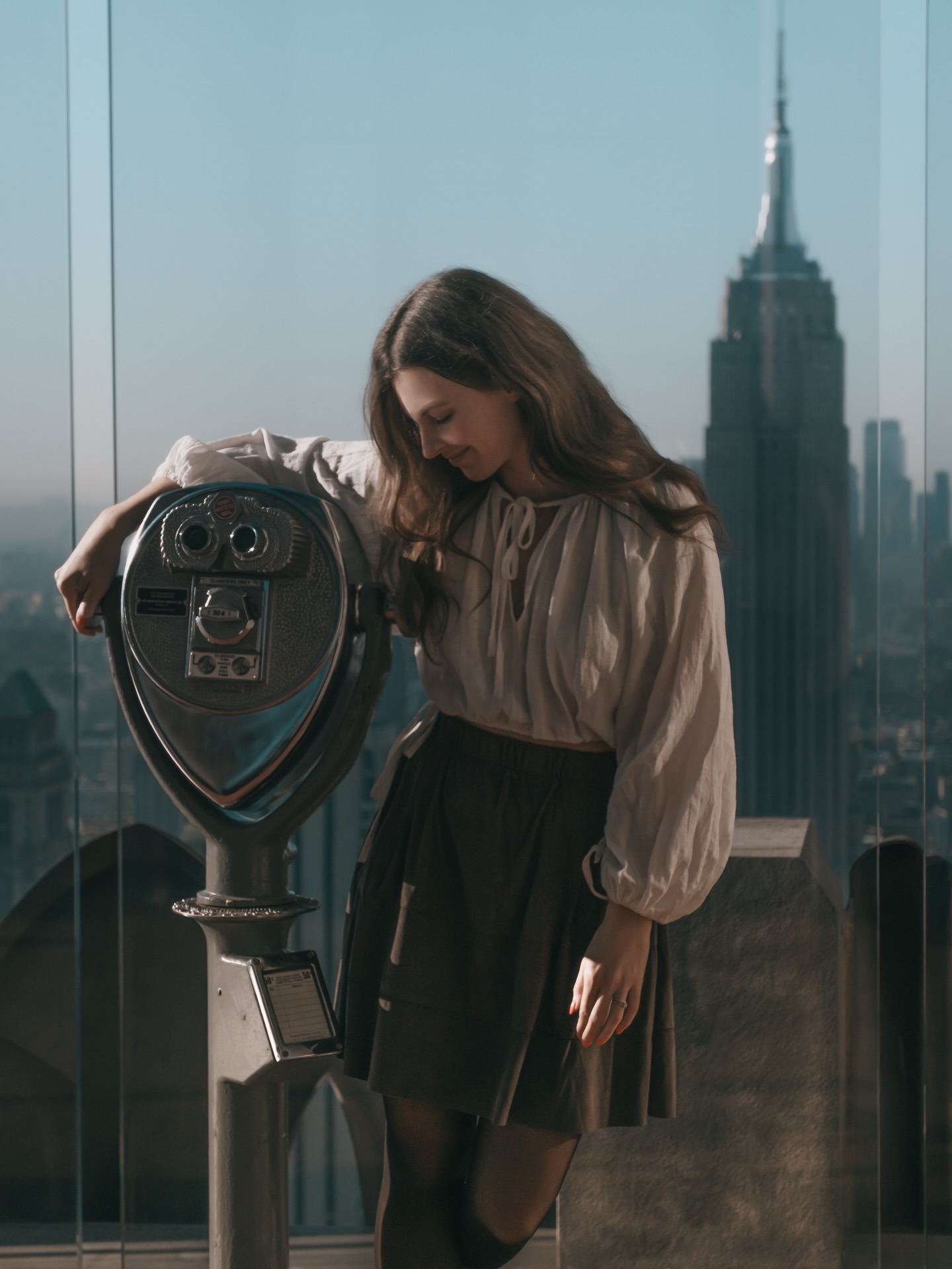 Hello 2026!🎆
Hoffentlich sind deine Tage lang oder kurz, spannend oder ruhig, verrückt oder einfach ganz normal.
Hoffentlich erleben wir Abenteuer, wenn uns langweilig ist, Liebe, wenn wir unsicher sind, und Ruhe, wenn alles ein bisschen zu viel wird.
Hoffentlich lernen wir neue Menschen, Orte und Momente kennen und treffen alte Bekannte und Lieblingsorte wieder.
Hoffentlich wirst du einfach ein gutes Jahr mit all deinen Tagen.
Was wünscht ihr euch für das Jahr 2026? 🍀💕
Wir wünschen euch ein frohes neues Jahr und dass all eure Wünsche wahr werden. 💕
.
.
.
#Hello2026
#NewYorkMoments
#EmpireStateBuilding
#Reiseliebe
#NeuesJahr