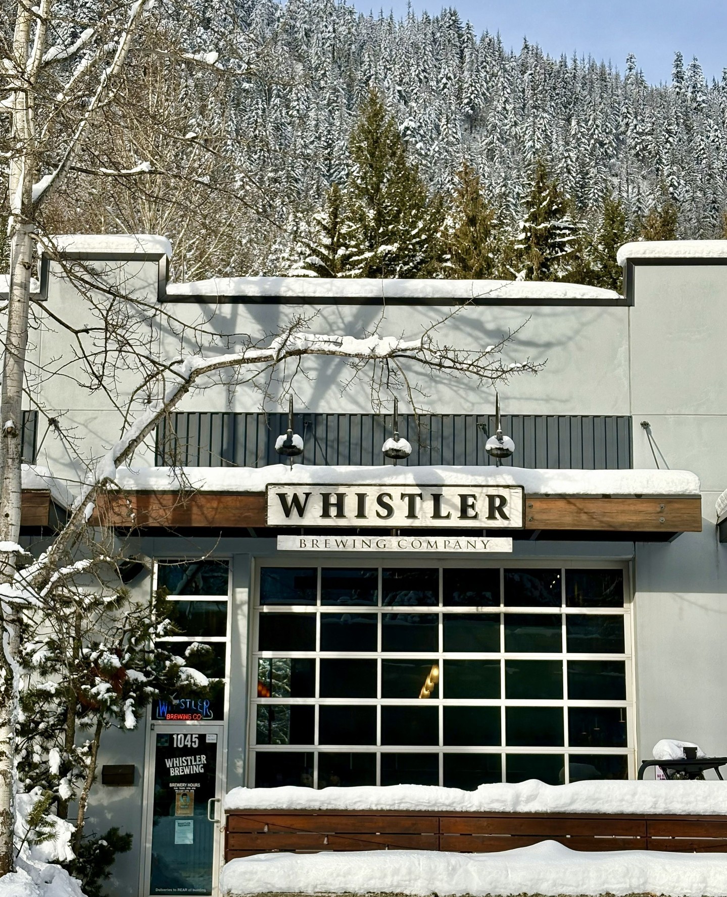 Few things make us happier than seeing our brewery covered in snow ❄️