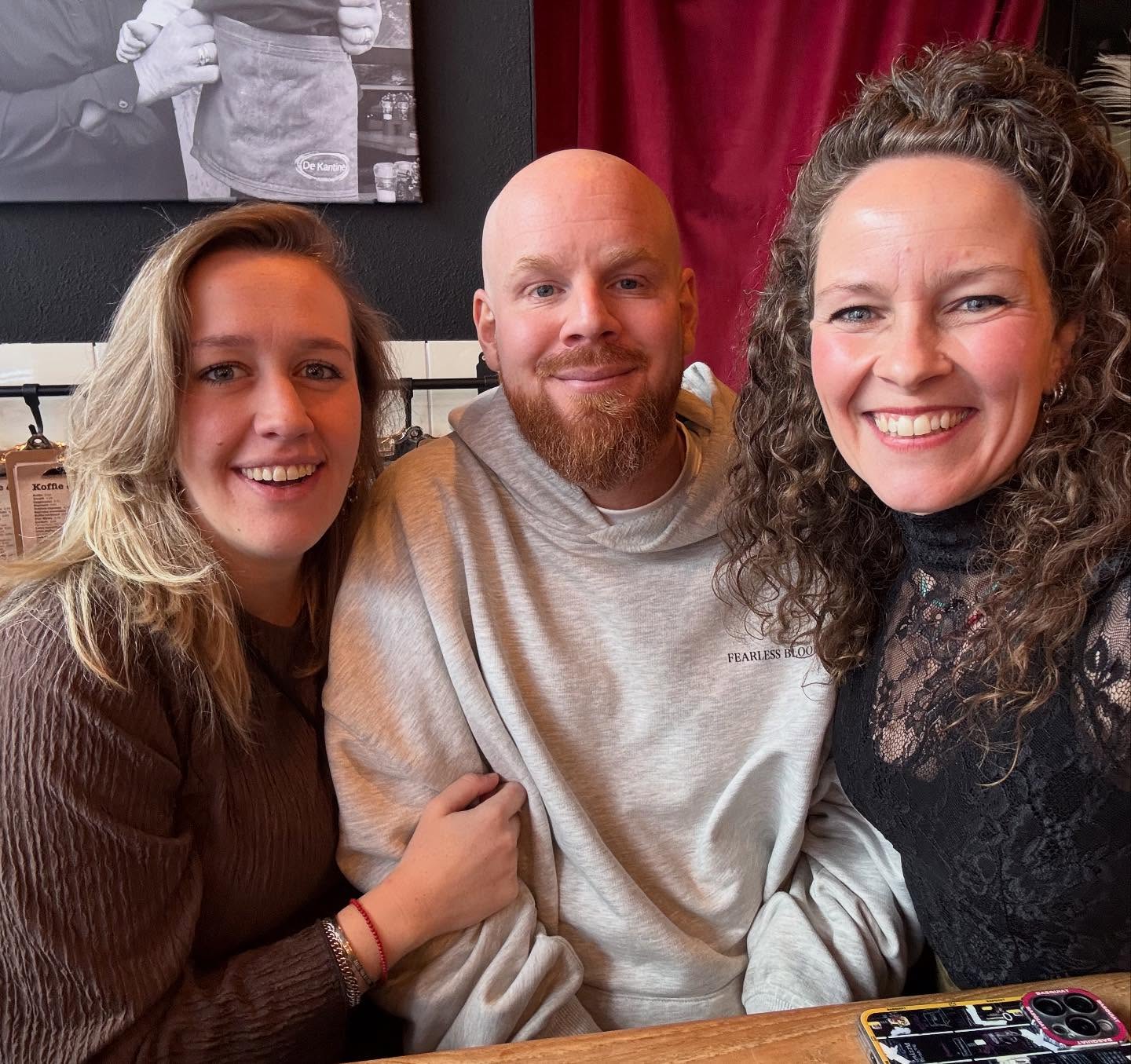 Wij wensen jullie allemaal een gezond, sportief en liefdevol 2026 toe! ✨
#nieuwjaarswensen #2026 #kinderoefentherapie #kinderoefentherapie_zn #wormerveer #gelukkignieuwjaar