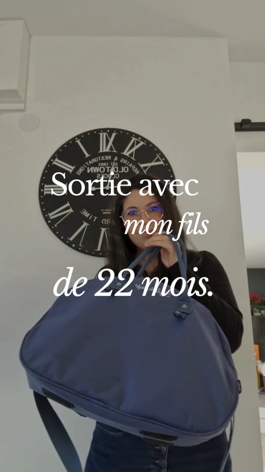 22 mois d'amour et une sortie tout en douceur.
: pochette crochetée, bonnet et écharpe tricotés 🤍🧶
#faitmainenfrance🇫🇷 #artisanatfrancais #ideecadeaunaissance #montsoult #CoffretNaissance