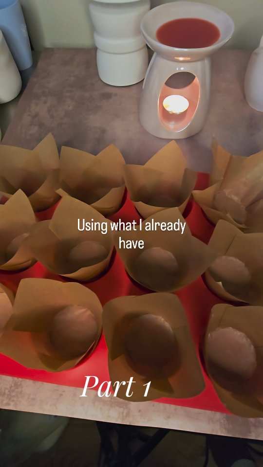 "When anxiety is high I turn to making"
Wax melt #leftover #waxlover