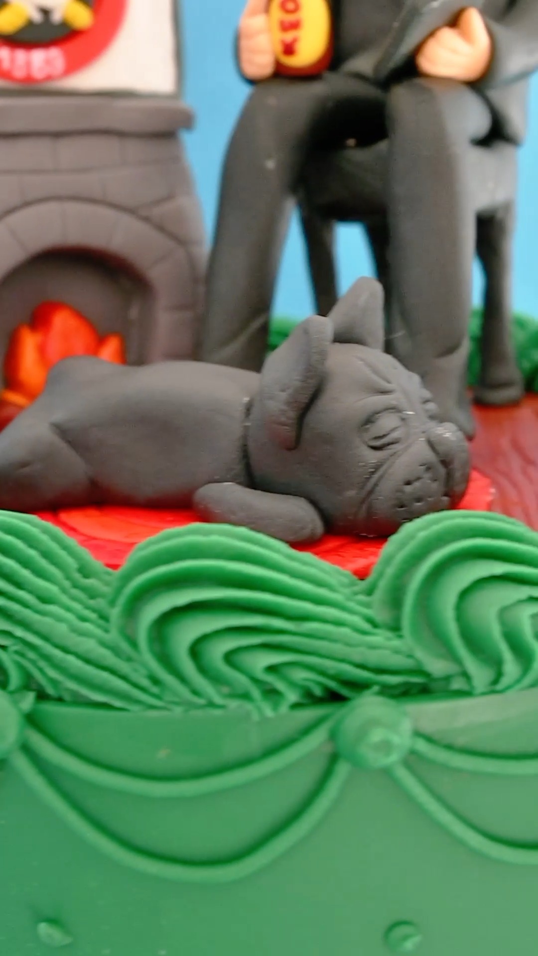 The finished cake 💚
Chocolate fudge, vintage style, and a completely personalised topper — all edible, all handmade.
#FullFatBaking #FinishedCake #CustomTopper #BirthdayCakeInspo #PaphosBaking