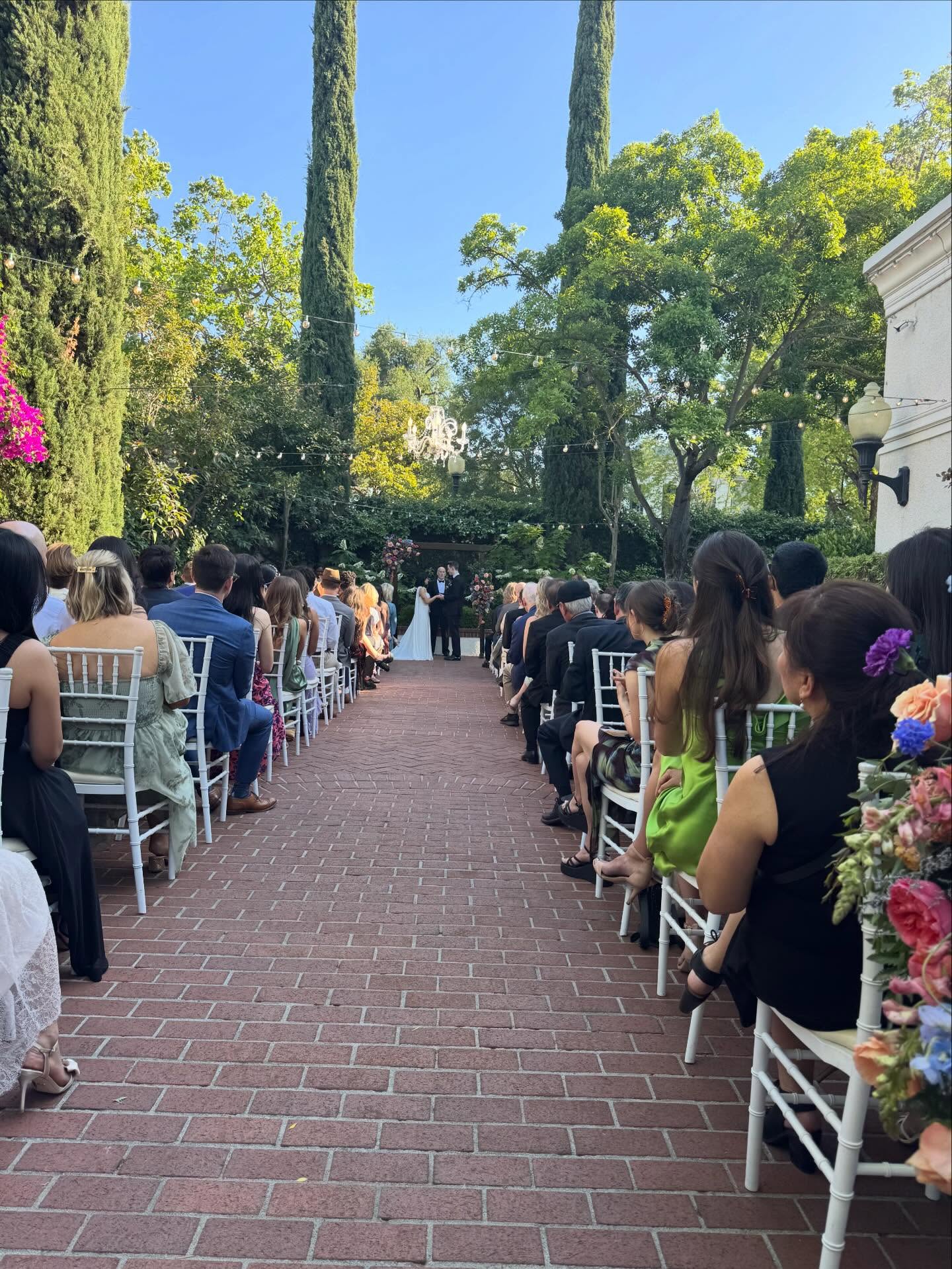 Wedding planning doesn’t have to feel overwhelming 🤍
The best weddings start with strong planning basics:
• A clear vision for the day
• A budget that supports what matters most
• A timeline that allows you to actually enjoy it
When the foundation is set early, the rest of the planning feels lighter, calmer, and more intentional.
Your wedding deserves to be done right — from the very beginning.
@beatfleetdjs