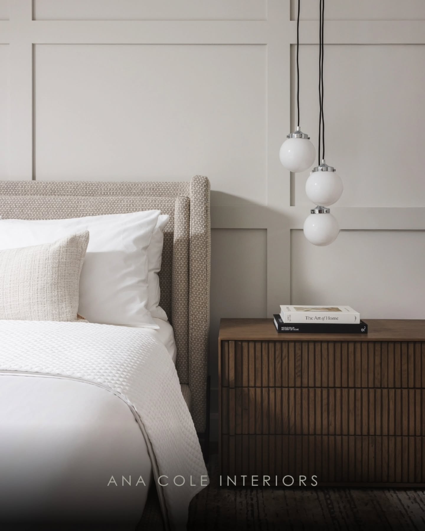This restful, textural bedroom offers a quiet retreat from the dayâand a serene place to begin again.
An elegant, layered space created for a wonderful client. Thank you, Nancy, for trusting us with the transformation of your beautiful home.
Interior design, project management, furnishing, and styling by us @anacoleinteriors
Photography by @mike_barry_ca â a true đ.
#AnaColeInteriors #LdnOnt #BedroomDesign #Serene #LuxuryInteriors ThoughtfulDesign