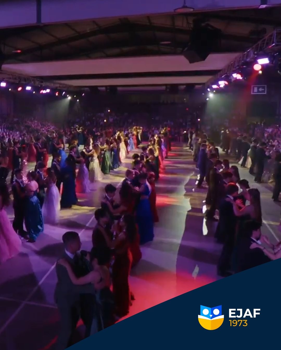 2025 foi um ano feito de aprendizagens, conquistas e muitos momentos que ficaram na memória. Acima de tudo, continuámos a construir um percurso educativo sólido, humano e de olhos postos no futuro.
Obrigado a todos os alunos, famílias, docentes e colaboradores que fizeram de 2025 um ano tão especial no Externato João Alberto Faria. Seguimos juntos para novos desafios. ✨Partilha connosco os momentos que marcaram o teu 2025!
#EJAF #OlhosPostosNoFuturo