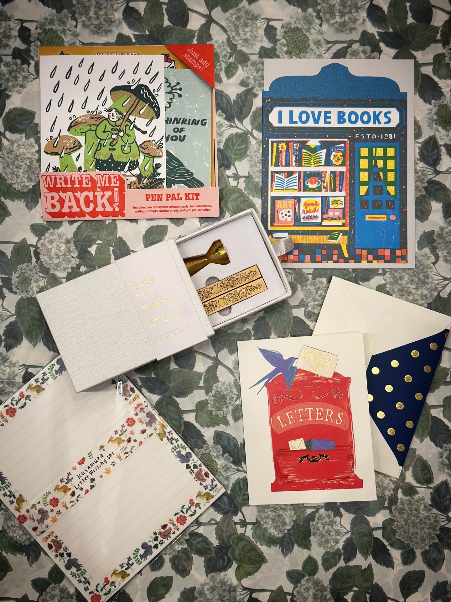 One of our New Year’s resolutions is to get back to some good old fashioned correspondence by writing letters, finding a pen pal, or communicating with our loved ones through the written word.
Nantucket Bookworks @bookworksgifts has you covered with everything you need. Stationery, wax seals, pen pal kits, greeting cards, pens, and so much more. Stop by 25 Broad Street this week and become a correspondent aficionado in the new year.