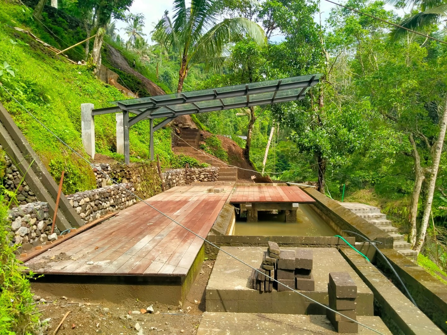 With views like this, the design must take advantage of every outlook and use natural materials to enhance, not detract, from the beautiful jungle landscape.
Our team are experts in island architecture with years of experience - DM to discuss your island dream villa🙏
#pbmbali #balibambooresorts #ecolivingbali #ecolivingproject #baliecoliving
#islandconstructionteams #buildingdreamvillasinbali #balidreamvillas
#constructioninbali #balibamboovillas #balilife #islandlife
#architectureanddesign #baliarchitecture #baliquantitysurveying #baliconstruction #buildinginindonesia #buildconsultancyinindonesia #balivilladesign #projectmanagementindonesia #baliprojectmanagement #resortsandvillasinbali