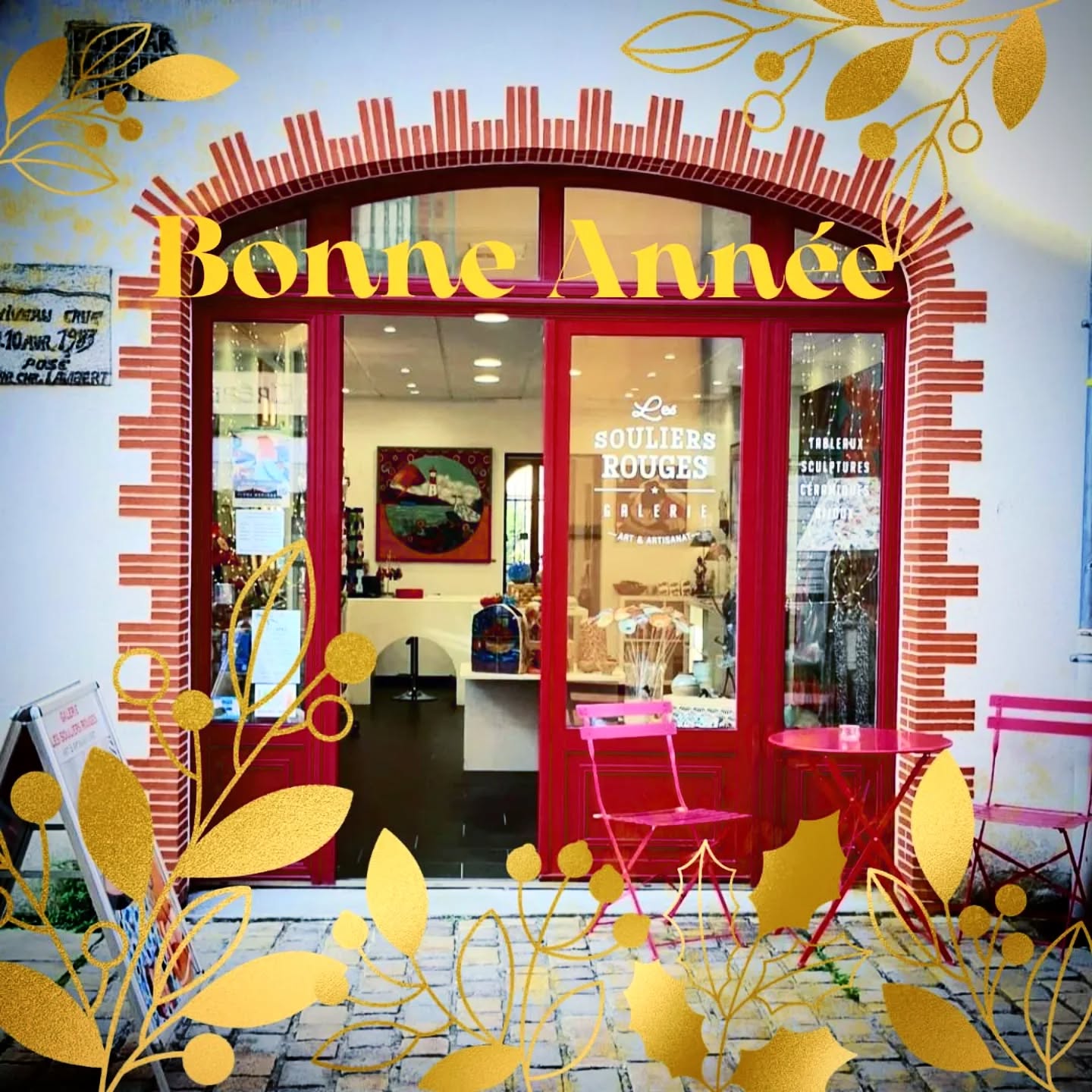 Bonne et heureuse année 2026 à tous ❤️
Avec Santé et énergie, faisons de ces mois à venir de fabuleux et doux souvenirs
Que notre regard se tourne vers le beau, l'original, le fait main , le fragile, l'unique, l'étonnant, le surprenant et le passionnant que sont l'art et l'artisanat d'art ❤️
Nous avons hâte de vivre cette nouvelle aventure auprès de tout vos regards.
Merci encore à nos talentueux artistes et à nos fidèles de la galerie ainsi qu'aux prochains qui viendront la découvrir .