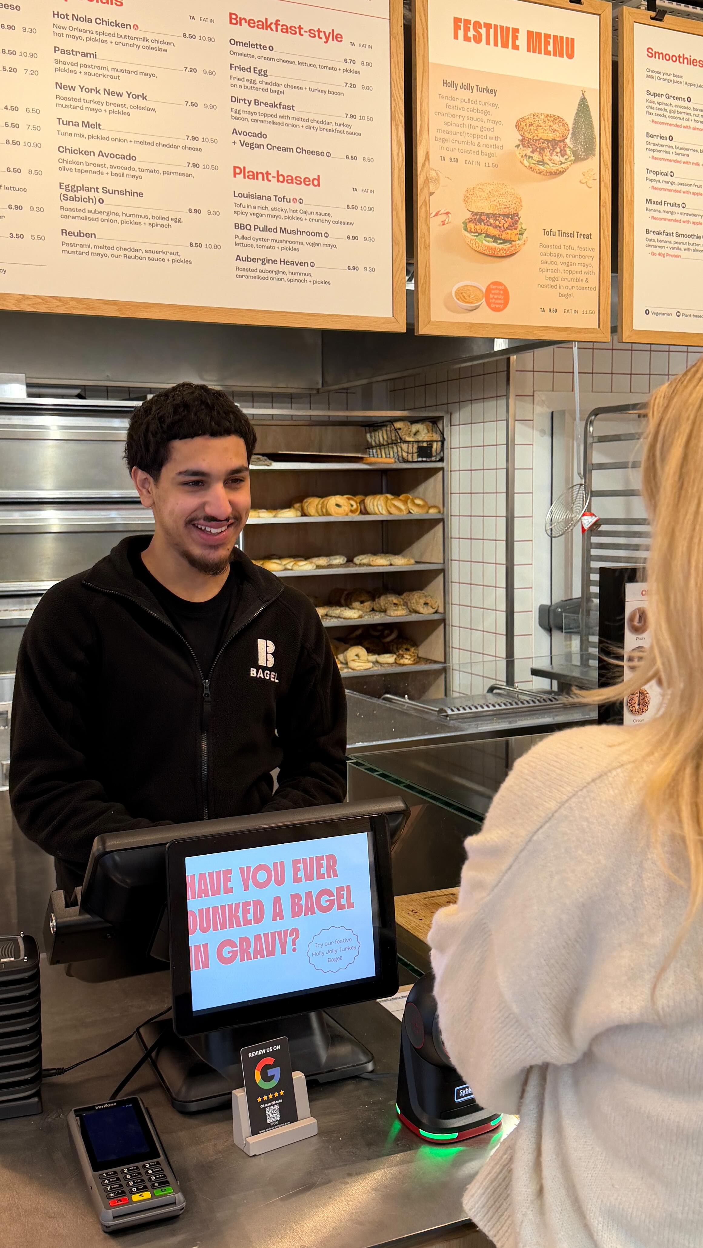 Have you been to our newest store on New Oxford St yet? This is your sign to come visit⭐️
#londonfood #foodspots #thingstodoinlondon #londonfoodguide #bagels