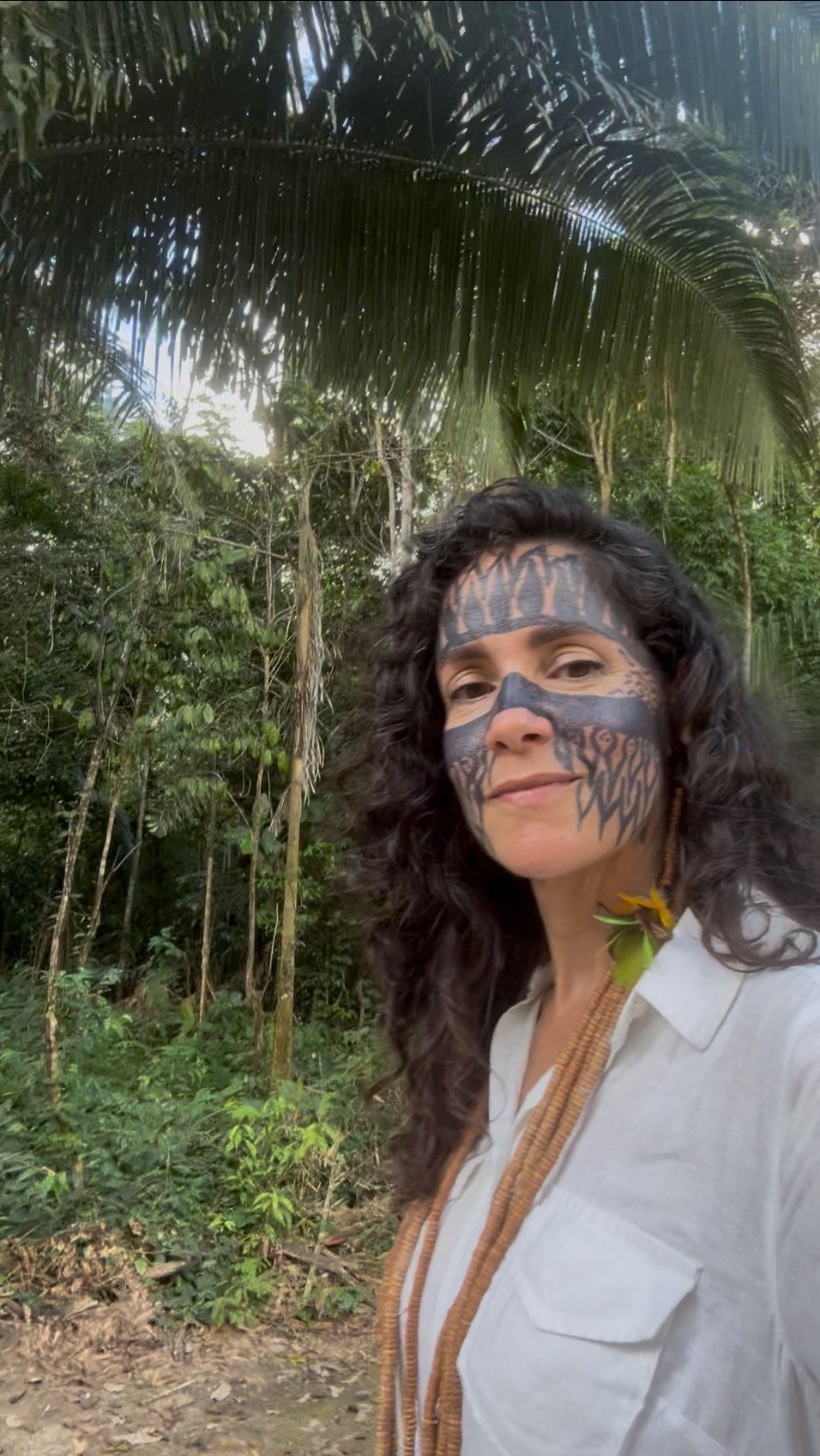 During my last visit to an indigenous community in the Brazilian Amazon rainforest, something struck me deeply — not during ceremony, but in the quiet moments in between.
People moved slowly.
There was time to pause, to sit, to feel.
No one rushed their bodies out of what they were experiencing.
I realized that what I was witnessing wasn’t just “culture” or “tradition.”
It was nervous system regulation woven into daily life.
In that environment, survival didn’t mean constant alertness.
Safety was relational.
Regulation was communal.
Rhythm was present in everyday activities.
Coming back to modern life, the contrast was stark.
Many of us live in bodies shaped by chronic stress, early overwhelm, or long-term adaptation. Our nervous systems learned how to survive — staying alert, shutting down, pushing through, holding it together — often without the conditions needed to truly settle.
What indigenous cultures have long understood, neuroscience is now confirming:
without regulation, healing struggles to take root.
My upcoming online workshop, Surviving to Thriving, was born from this intersection — indigenous wisdom and somatic nervous system work, offered in a trauma-aware, grounded, and accessible way.
As a somatic experiencing practitioner and shamanic healer, I don’t believe healing comes from forcing change.
It comes from creating enough safety for the nervous system to heal itself.
This is about learning how to live in your body now — with more ease, resilience, and aliveness.
Thriving is a physiological state — and it can be cultivated.
If this speaks to you, comment THRIVE below for full details.