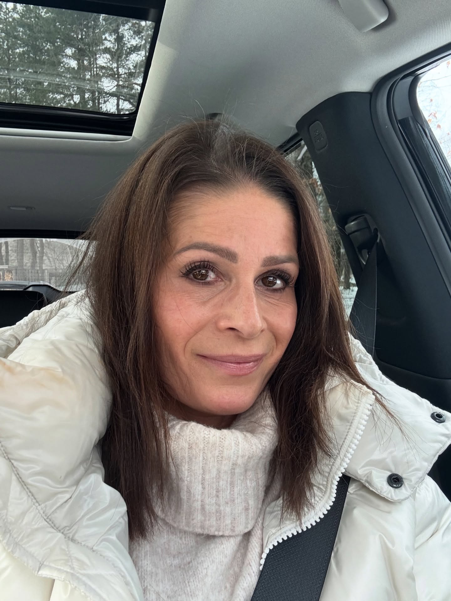 Hi! It’s me, Vanessa, the face behind Style My Abode.
Just another car selfie because let’s face it where else would I be. Between my job and my personal life of mom to 2 girls I feel like I live in my car.
I love a fresh start and have been busy organizing my desk, files, samples and 2026 goals. I am eager for a few new projects to start (a dining room, a powder room and 2 kids bathrooms) and waiting on the go ahead for a few others.
What I am looking forward to most in the new year is…
1. Learning sketch up
2. Pushing my creativity
3. Working with some new clients who love bold vibrant colors 💙💜💛🩵🩷
4. On the personal front… more quality sleep and to actually read that book on my nightstand
What I am NOT looking forward to is
1. When there is any Downtime between projects. I thrive when I am crazy busy professionally and personally
2. Billing (the least fun part of my job)
3. And personally getting one year closer to turning 50 😭
Thank you for following along, for your comments and feedback. It means so much to me. 💕
#homedesigner #homedesigning #homestylist #interiorhome #interiordesignerlifestyle