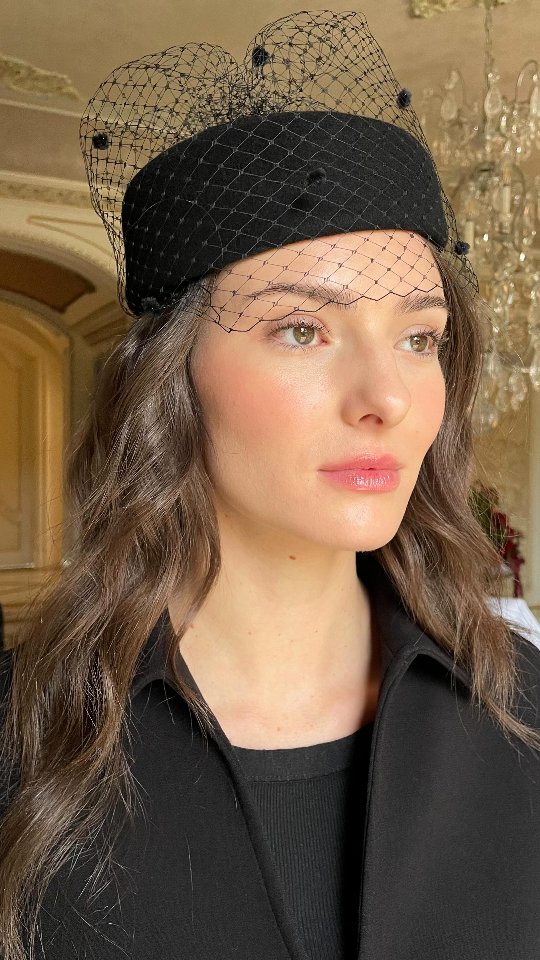 Hair and makeup were done by our New York artist Alexandra on the beautiful @eva.hendricks for @sabinestudios_ 📸☀️
•
HMUA// @alexandraosipovamakeup
Photo// @gabres
Style// @natalie_ayers
Florist// @floral_objects
•
Need a professional hair and makeup artist for your upcoming photoshoot? Book our talented New York artist, Alexandra, conveniently through our website at www.leivagency.com/contact
#newyorkmakeupartist #newyorkmakeupartists #newyorkmakeupandhair #bridalhairstyle #bridalhairstylist bridalhairstyles glam glammakeup weddingmakeup weddingmakeupartist weddingmakeupideas mua newyorkmua newyorkhair newyorkhairstylist newyorkhairandmakeup newyorkhairandmakeupartist