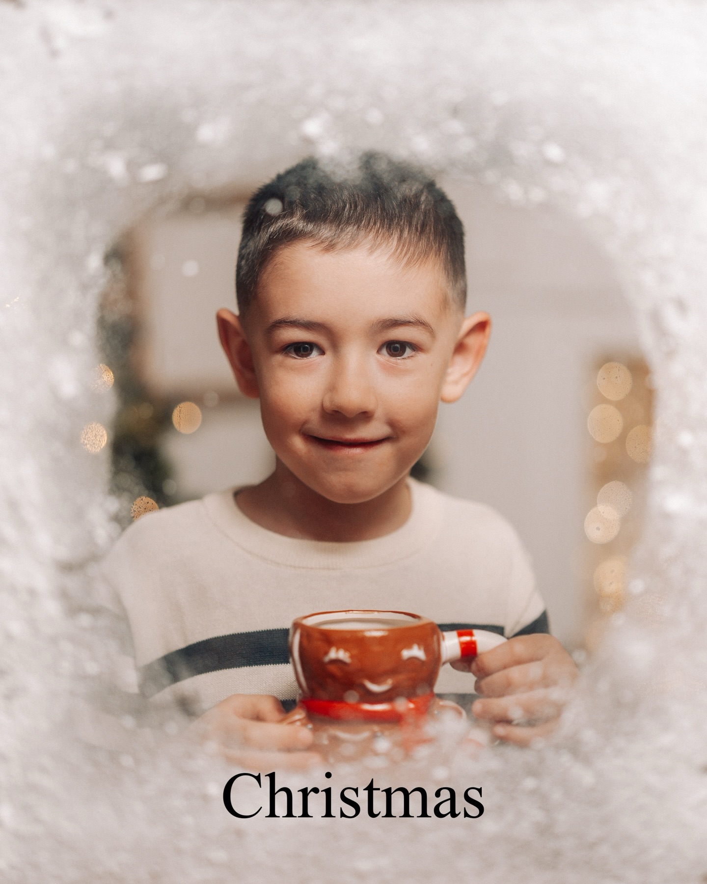 Karácsonyi fotózás
#christmas #christmastree #merrychristmas #christmasdecor #xmas christmastime love winter christmasmiracle cooking christmasgifts santa holidays holiday christmasdecorations gift christmasiscoming december family smallbusiness navidad art santaclaus instagood gifts giftideas noel photography christmaslights christmasphotoshoot