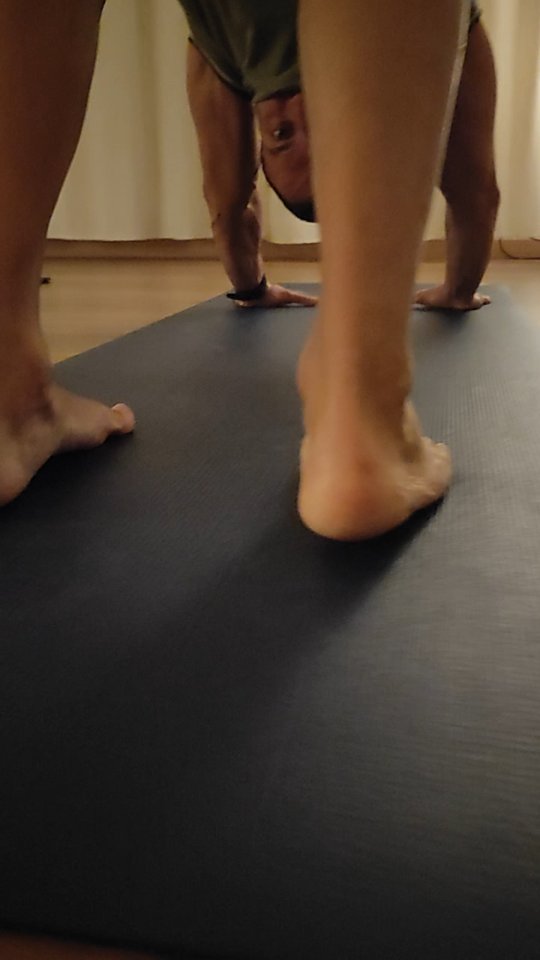 Daily practice is a good habit
.
Today the Shala is open in the afternoon
18:00 Mysore class
18:00 Ashtanga for beginners
.
All the classes are in persone and online too.
.
U can't miss ✨☺️
.
Info And Booking text me here 👇🏻
#ashtangayogasicilia #yogapertutti #ashtangayoga #yogajourney #ashtangateacher