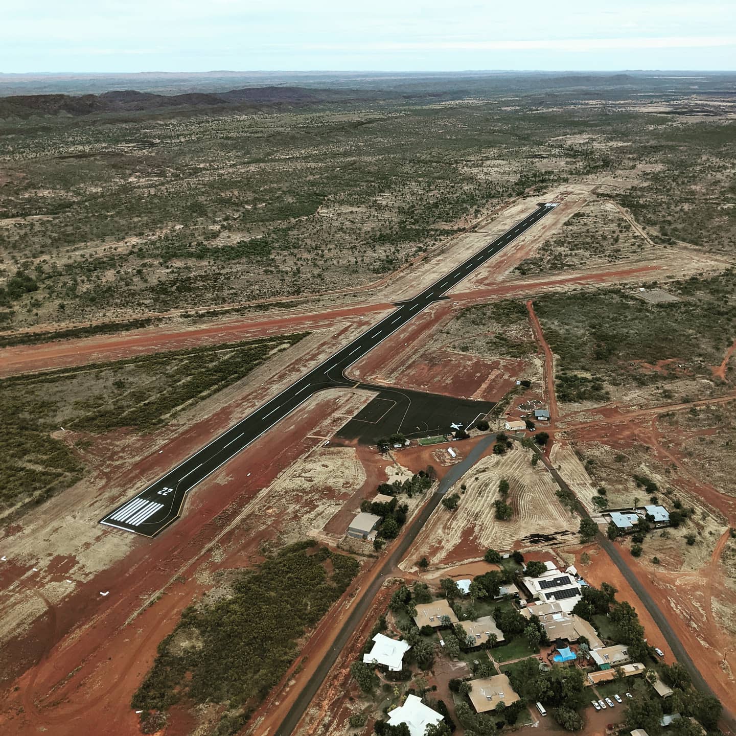 Did you know Northwest Regional Airlines has been servicing the Kimberley's from Halls creek for over 20 years! That's a lot of flights in and out Halls Creek airport as seen here - with a fresh new paint job too!
#hallscreek #visitwa #australia #kimberleyaustralia