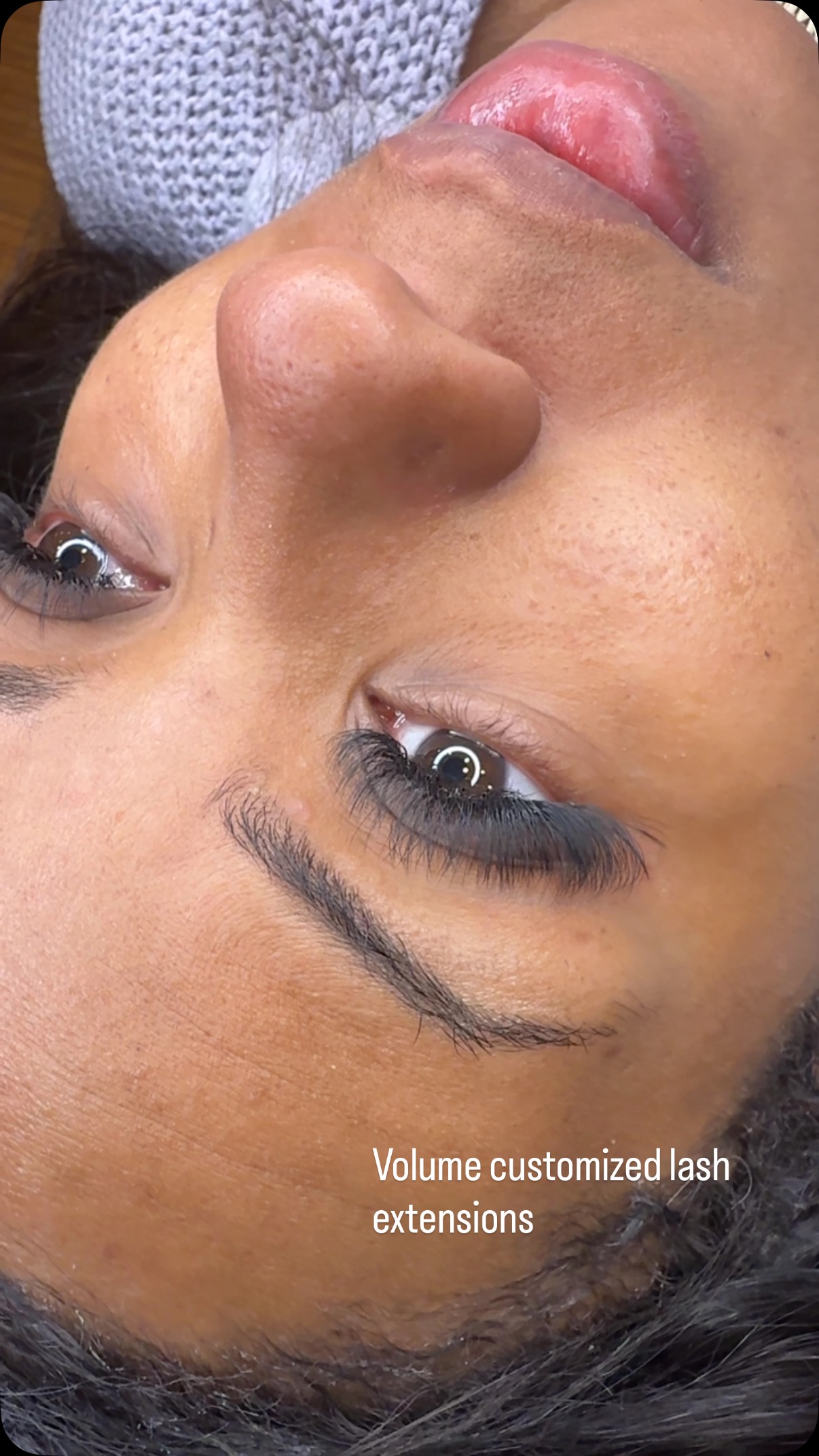 The damage of lash extensions for girlies 35+
Here’s the thing, there’s a lash tech on every corner. But everyone is not doing the same thing.
Lashes should be light enough, safe enough and comfortable enough to wear for as long as you please. This is because new lashes are growing constantly, so as long as your extensions aren’t damaging the hairs, you won’t really need a break.
Some times effects of menopause or hormone fluctuations can affect hair growth. To work around those changes, Your tech should change method and lash type.
At kemSkin, we’ve literally had people who’ve been lashing for DECADES.
We follow the KemSkin safe lash protocol. 5 magic steps. How cute is this set? Who needs lashes for new year ? #kemskin #lashextensions #lashes #oxfordvalleymall #fyp