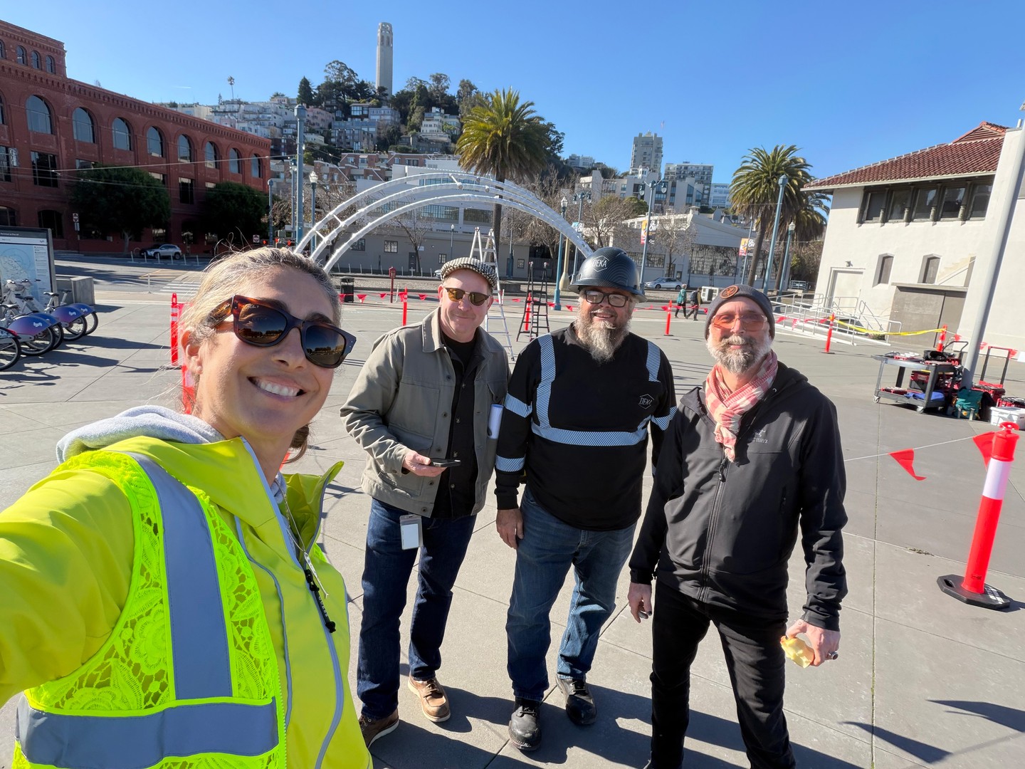 Whilst installing a stunning work by @anateresafernandez with our team from @Onehatonehand and @DEKAFabrication we noticed ATF has the most incredible HIGH-VIS Safety Vest! 🦺 #PublicArt #ArtFabrication #SanFrancisco #MadeintheBay #Embarcadero #Pier27 More coming soon!
📸 Ana Teresa Fernández