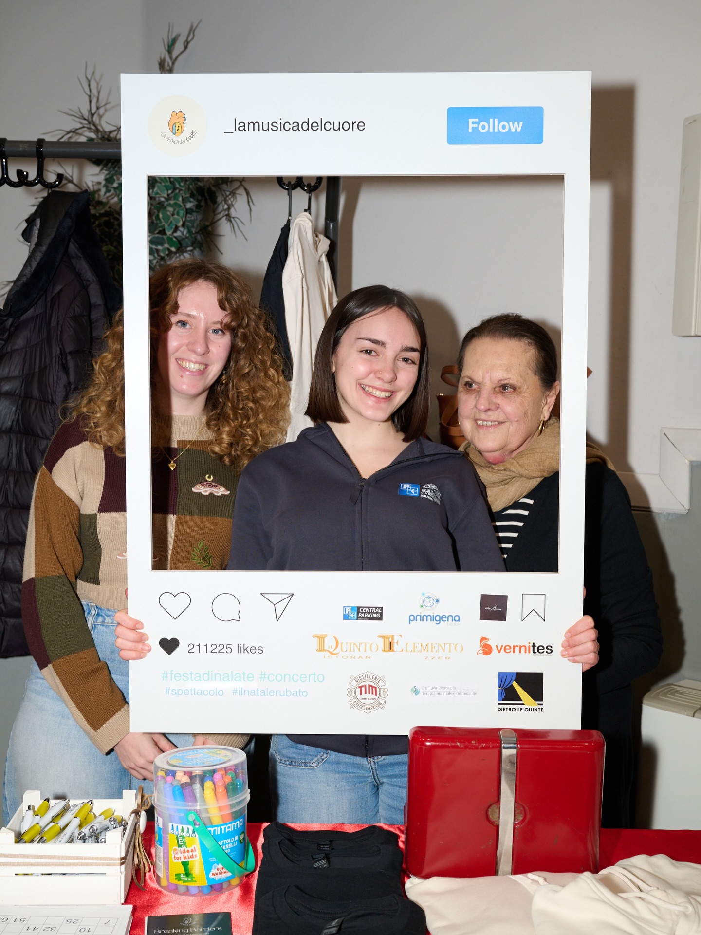 Un grazie anche al nostro fantastico team, che dopo un enorme imprevisto ha avuto la prontezza di gestire l’accoglienza e la tombolata al meglio. Senza di voi non sarebbe stata la stessa serata.
Grazie 🤍
Un grazie anche a @cristinagalmarini, che non è potuta esserci quella sera, ma che dietro le quinte ha fatto tantissimo ✨
