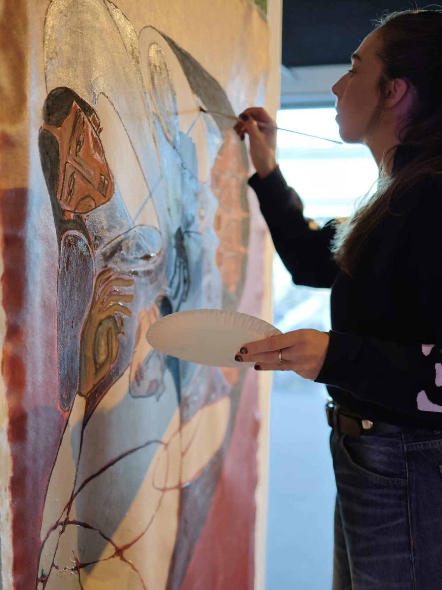 While snow falls outside ❄️ and the cold presses against the windows, that quiet moment arrives where inspiration begins to stir. At first it whispers, then it refuses to stop.
Stay close… the rest will unfold, somewhere deep in ever after.
#hannahsahra #art #cosy #snowday #onceupon everafter