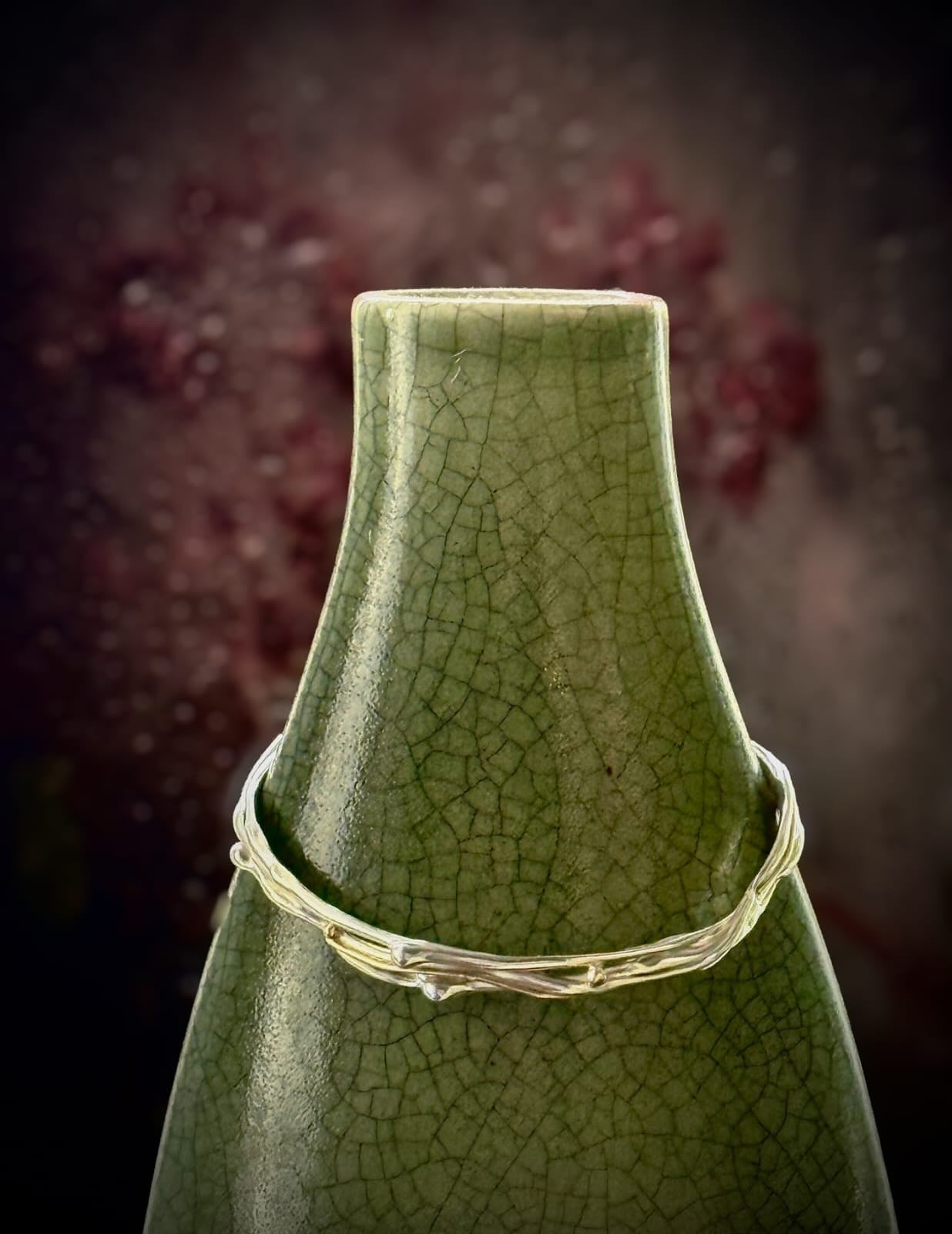 Commission birthday present for my good friend @judith.kimber …(thanks for the photos Judith!)
#handmadejewellery #bladderwrackinspired🤣 #mixedmetalsjewellery