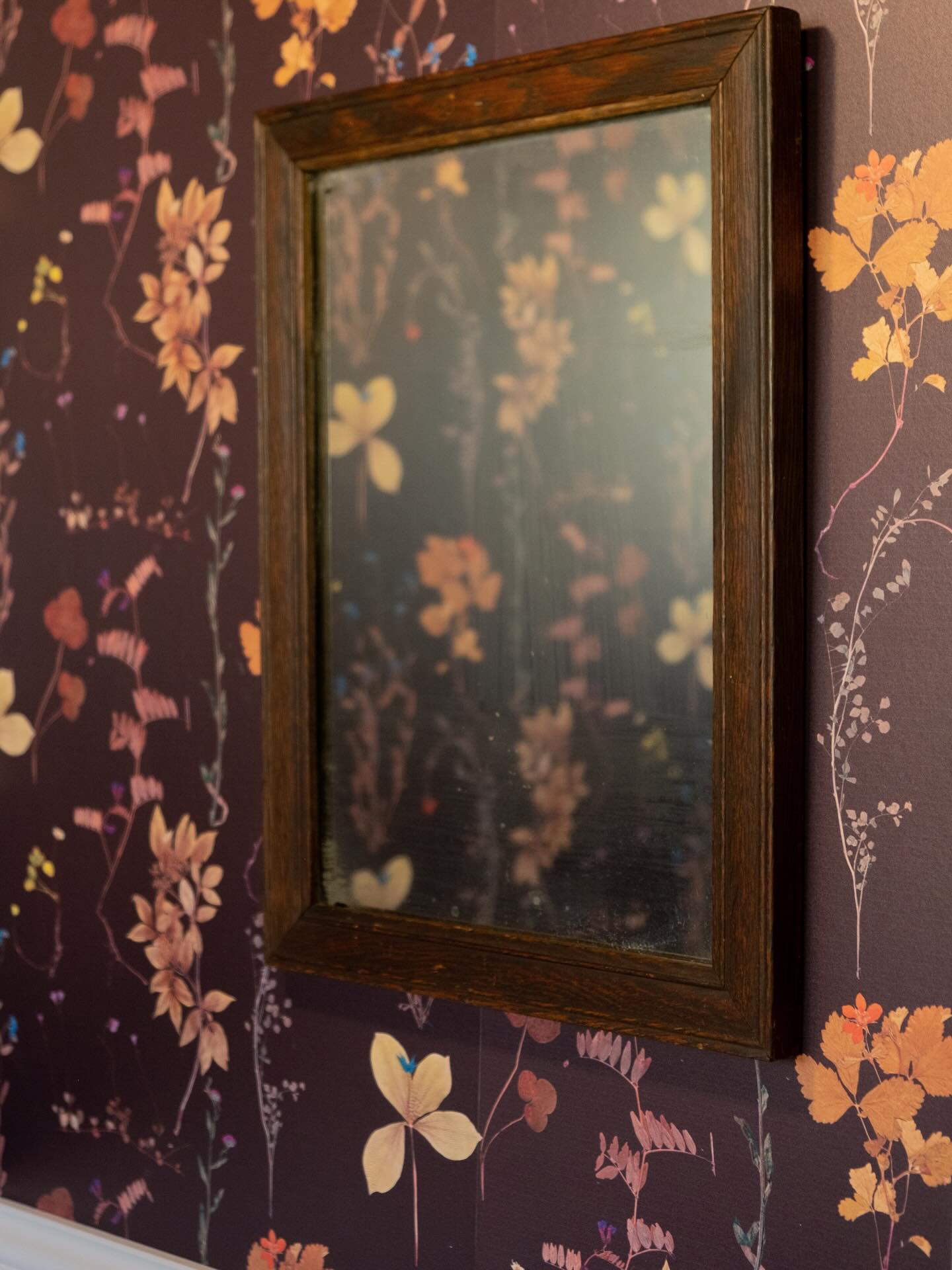 Go bold or go home! This sweet little powder bath is part of our Uptown Kingston Project.
What started as an awkward hallway stair area was transformed into an entirely new bath. My clients fell in love with the @aimeewilder wallpaper, so we landed on this perfectly moody floral to add depth and drama. They also scored one of the most perfect vintage corner sinks, which set the tone for the rest of the space. Add in a vintage wood mirror, a glittery pendant, and a color-matched ceiling, and you’ve got a powder bath that screams personality and function.
Powder rooms are the perfect place to have fun and go a little wild, because let’s be honest, don’t we all have a little bit of crazy in us?
Photos by @breakerzee
Design by #shanalutherinteriors
Wallpaper install by @signsandwondersnyc
#hudsonvalleyinteriors #powderbathdesign #homedesign #interiordesign