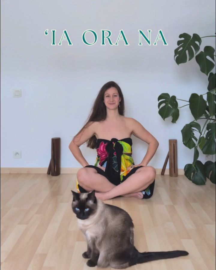 'Ia ora na 👋🏽
Découvre ou revoit cette gestuelle avec moi.
➡️➡️➡️ Swipe pour voir la suite ✨
Filme toi en reproduisant le geste, partage et tague moi sur ton post ou ta story 🤩🌺
#oritahiti #aparima #gestuelle #tutodanse #culturepolynesienne