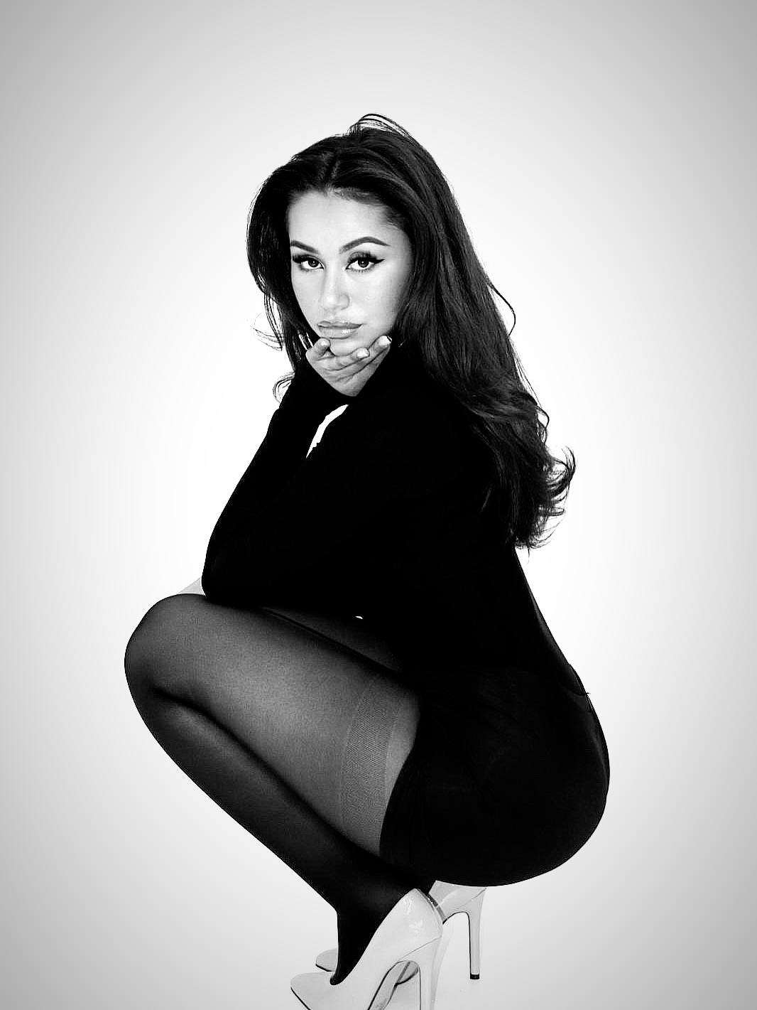 Soft blow out for my girly 🫶🏽✨🫶🏽
Styling by @remainsilent.eu
Model @anishamillarson
#blowout #hair #prettygirl #mariskapelsmaker#oribeobsessed