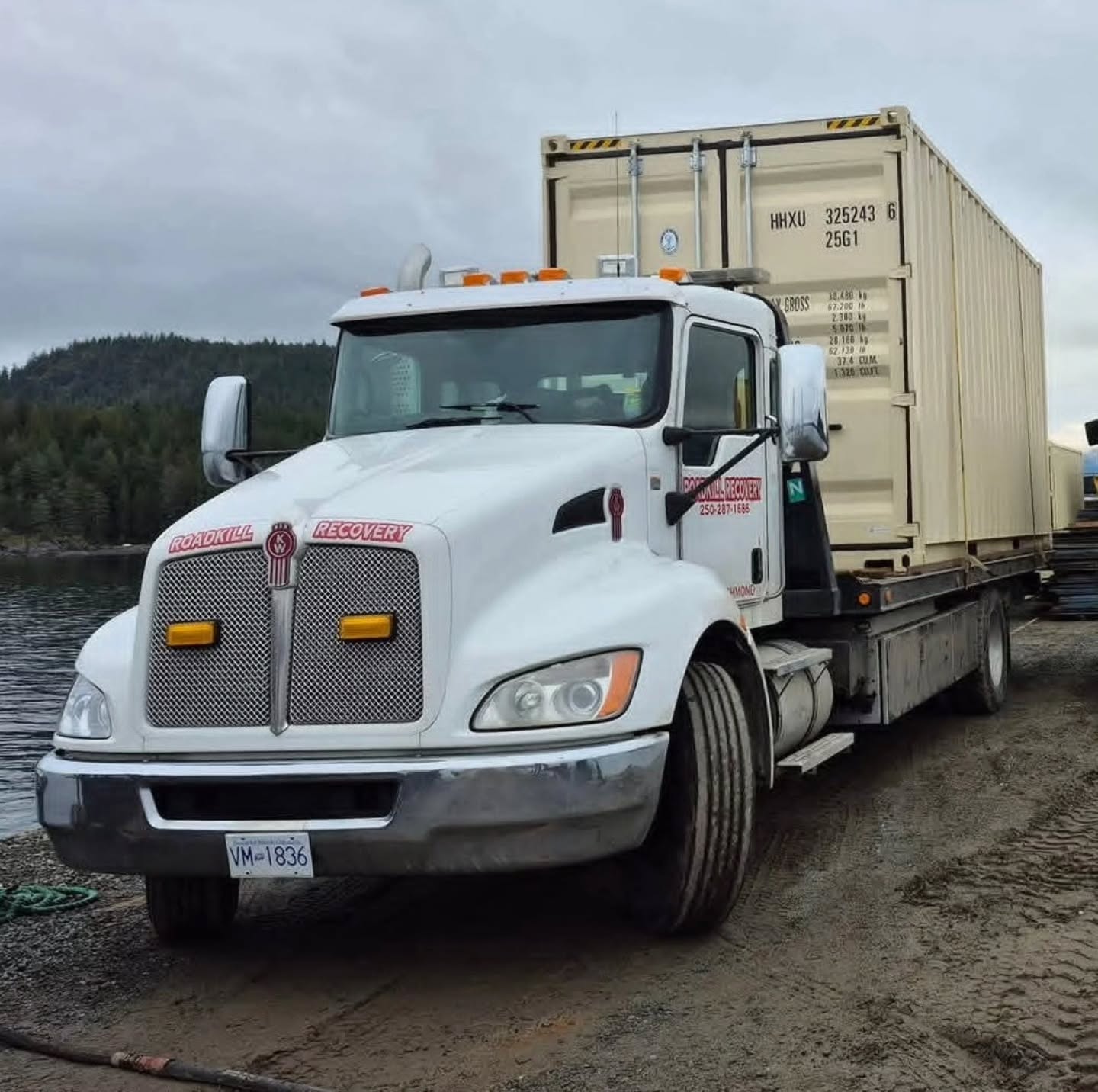 Thanks to Marc @roadkill_recovery for the Cortes Island delivery 🔥