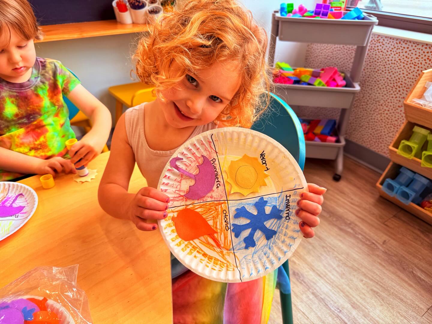 Hola Amigos!👋
Today we became little meteorologists in training! ⛅️🌧️🌈
We explored all things Weather-El Clima from sunshine to snowy days, windy whooshes, cloudy skies, and rainy drops!
we created our own weather chart and talked about what different kinds of weather look and feel like. We practiced the first letters in words like sunny, cloudy, rainy, and snowy en español!
☁️ We made “shaving cream clouds” and drew shapes in the fluffy foam, Played weather matching memory game
🌦 Created sunshine rays with playdough while practicing counting,Dot-painted our names like falling snow (great fine-motor fun!) Made “rain in a jar” using shaving cream + droppers to see how rain forms, Matched beads to numbers on fluffy clouds and Played a mystery box weather-sorting game!
It was a beautiful day full of curiosity, science, sensory play, creativity, and LOTS of smiles. Our tiny friends are learning, growing, and shining bright !🌤️💛