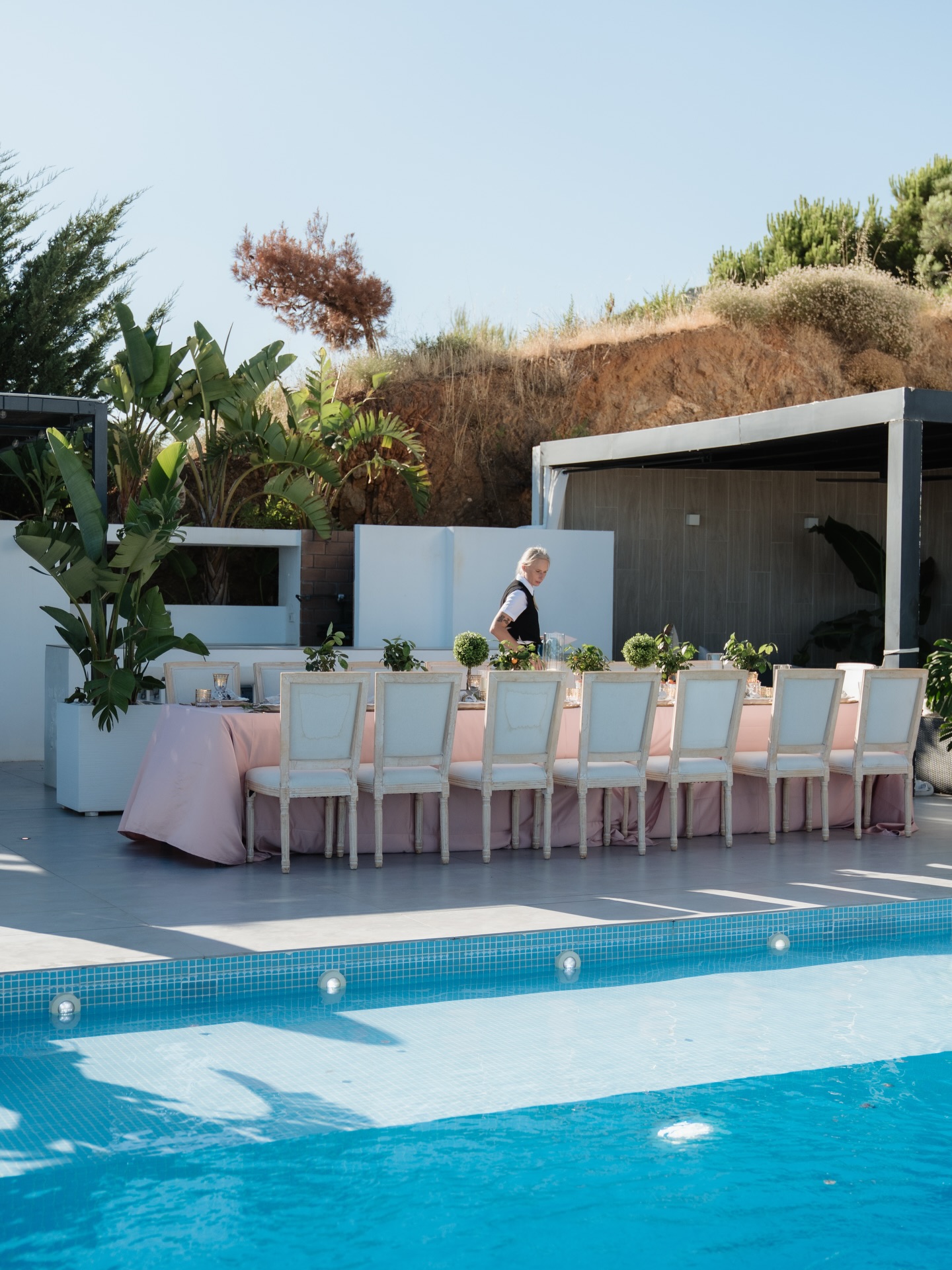 Where atmosphere meets flavor 🥂
Every event is a balance of taste, design and feeling.
At Dani’s Catering, we take care of every detail to create celebrations that feel natural, beautiful and unforgettable ✨💐
Let’s create your next moment together.
📞 +34 602 687 187
📧 Dani@daniscatering.es
#DanisCatering #LuxuryEvents #MarbellaCatering