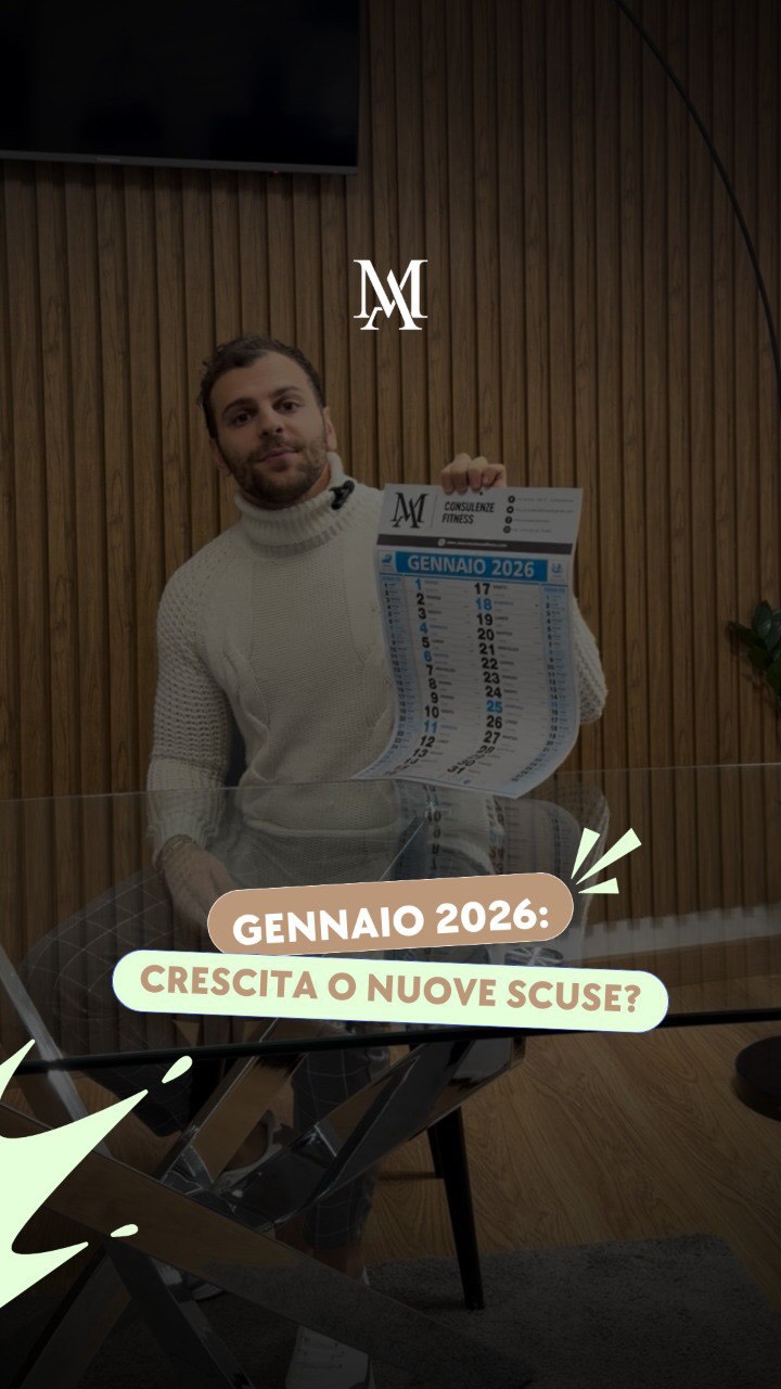 GENNAIO: CRESCITA O SCUSE? 🤔
Tra 12 mesi ti guarderai indietro.
E ti chiederai: “Quest’anno ho costruito risultati o ho solo collezionato scuse?”
Gennaio non è solo il mese dei buoni propositi che durano una settimana. È il momento in cui DECIDI che tipo di anno vuoi vivere.
La verità? Nella vita hai sempre due scelte: crescere o ripetere.
Quest’anno puoi essere la persona che finalmente si prende cura di sé, che si allena con costanza, che trasforma il suo corpo ✨
Non è un caso se la maggior parte dei percorsi in MA Consulenze Fitness parte proprio a gennaio. Perché gennaio è il mese delle DECISIONI vere ❤️
Se sei pronto a prenderti quegli obiettivi che rimandi da troppo tempo, lo facciamo insieme 💪
📲 Clicca sul link in bio e prenota la tua consulenza conoscitiva gratuita.
Il tuo 2026 inizia adesso. Tu da che parte stai?