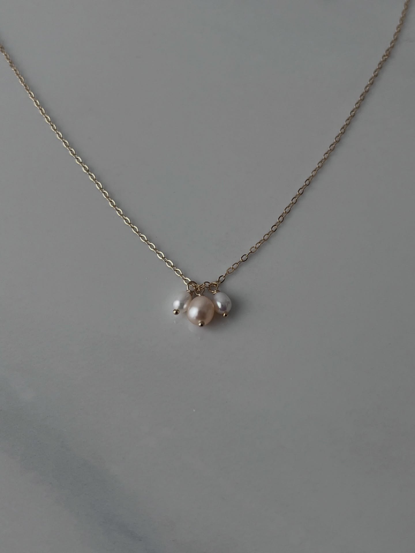 Que 2026 nous apporte davantage d’amour et de liens.
May 2026 brings us more love and connections.
#2026 #madeinfrance #waterproofjewelry #pearljewelry #love