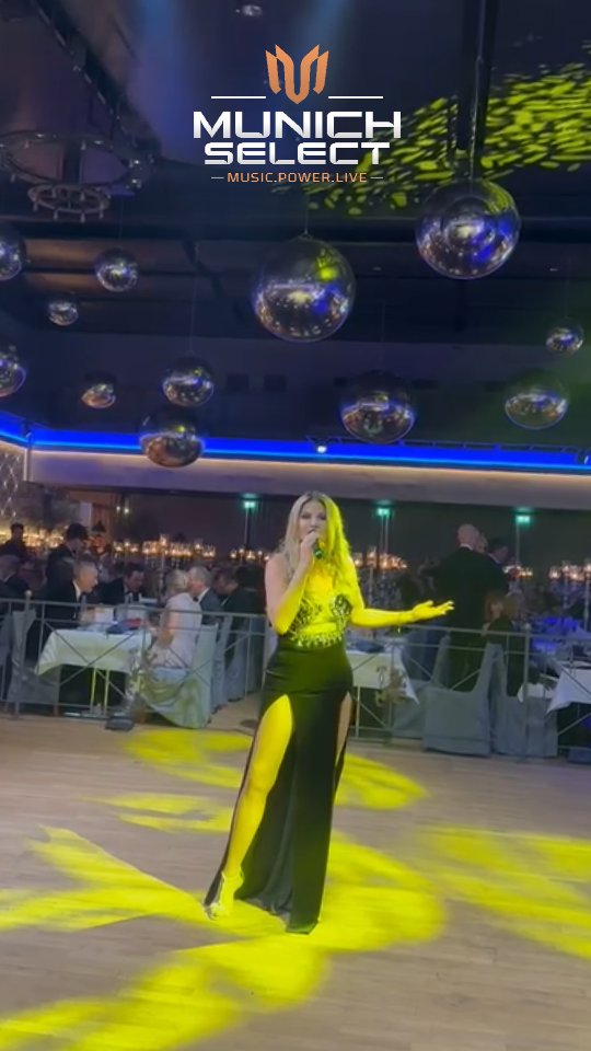 This is entertainment designed to be felt, not just seen!
Elevate your event with a touch of pure elegance.
From graceful Walking Acts that enchant your guests to refined live music that sets the perfect dinner atmosphere — we create moments that feel effortless, luxurious, and unforgettable.
A seamless blend of artistry and ambiance for those who appreciate true excellence.
Das ist Entertainment, das man fühlt – nicht nur sieht!
Verleihen Sie Ihrem Event einen Hauch von purer Eleganz.
Anmutige Walking Acts, die Ihre Gäste verzaubern, kombiniert mit fein abgestimmter Live‑Musik, die eine perfekte Dinner‑Atmosphäre schafft – wir kreieren Momente, die mühelos, luxuriös und unvergesslich wirken.
Eine harmonische Verbindung aus Kunst und Ambiente für alle, die wahre Exzellenz zu schätzen wissen.
#LuxuryEvents
#PremiumEntertainment
#WalkingActs
#DinnerMusic
#livemusik