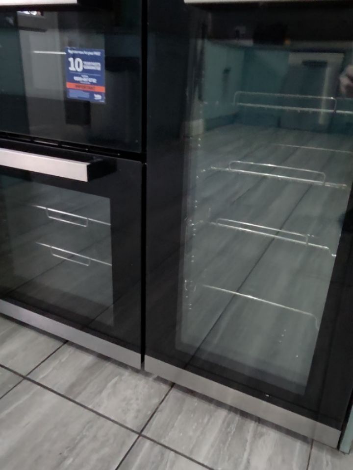 Delighted to do this oven clean for our long time customer Gill.thank you very much for your repeat custom..#ovencleaning #ovencleaningservice #ovencleaningessex #ovencleansouthend
#southend leighonseaessex rayleighessex rochfordessex Essex