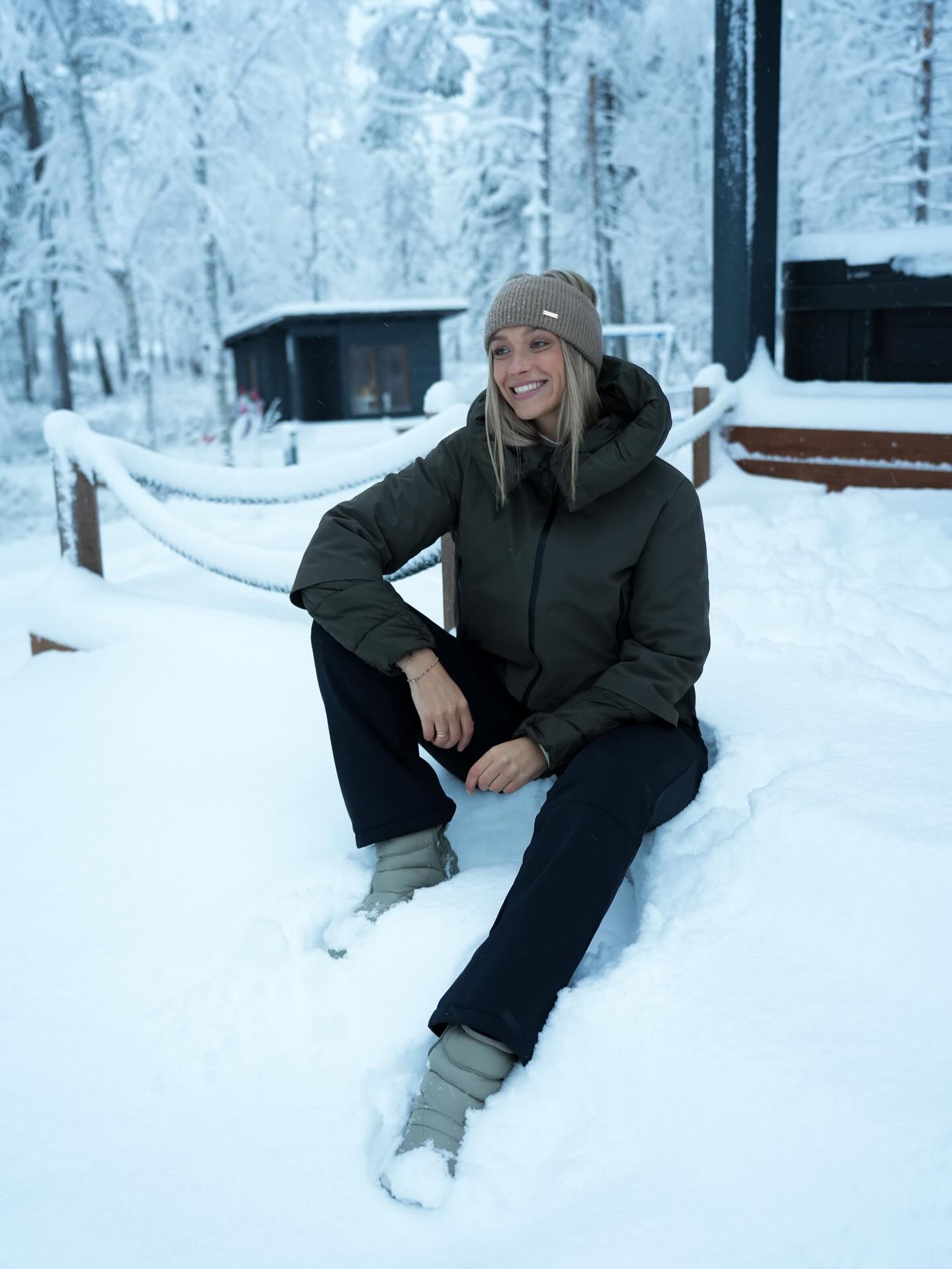 Up for a snowball fight? 😄🩵
Wer hat Lust auf ein Schneeballschlacht? 😏❄️